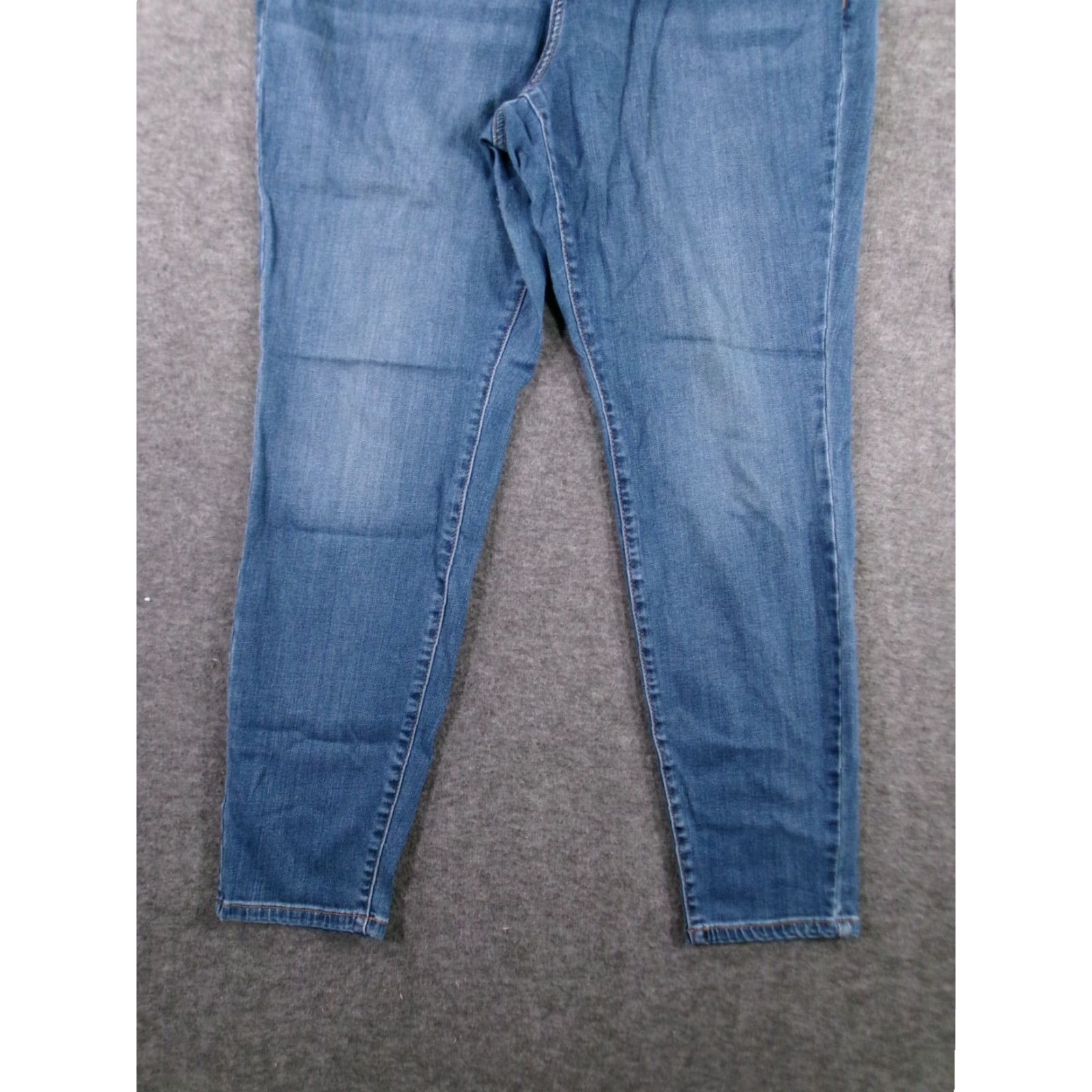 Vintage Lane Bryant Jeans Women 18 Blue Medium Wash Jegging Slim Plus Capstone? Size 40" / US 18 - 3 Thumbnail