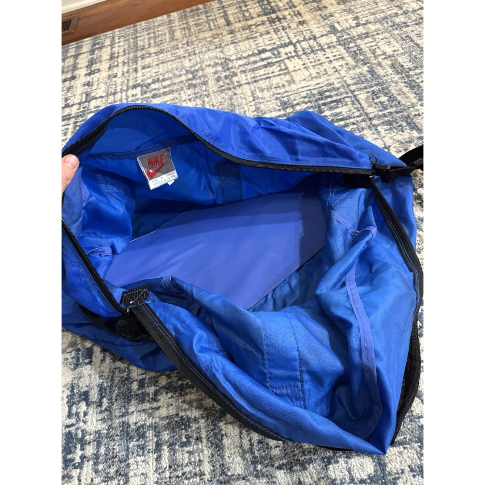 Nike VINTAGE Nike Duffle Bag XL Nylon 80s 90s Neon Yellow Logo Embroidered Men Bag, 28x19, Adjustable Strap, Lightweight, Pockets Size ONE SIZE - 6 Thumbnail
