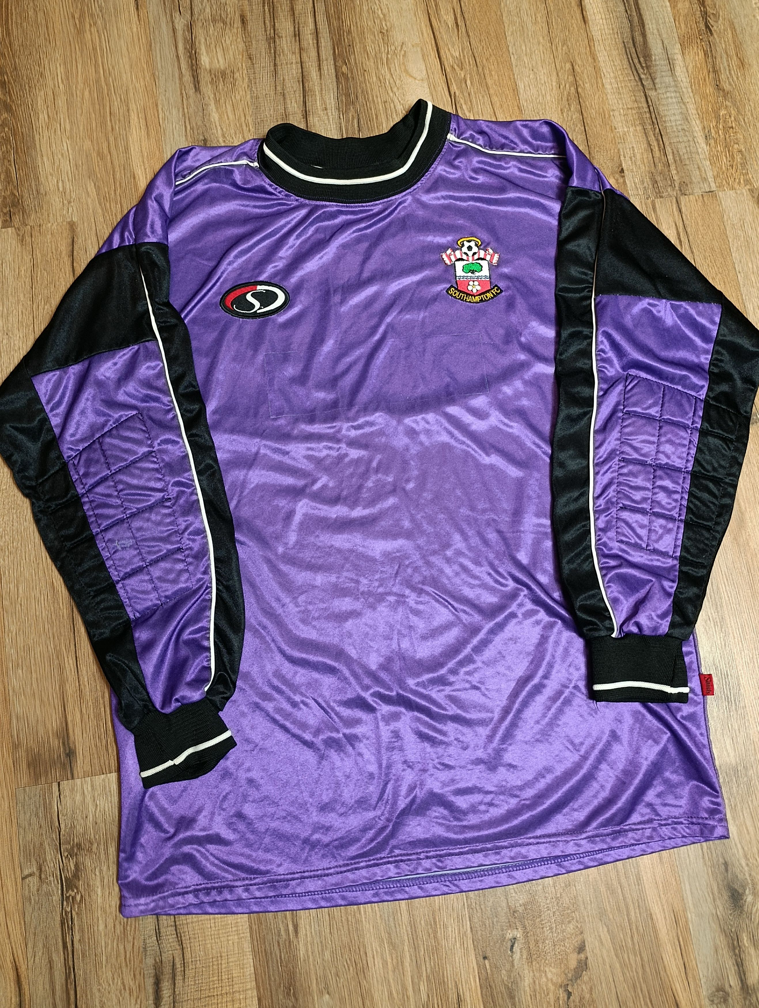 Vintage Southampton Vintage 90's-00's goalkeeper jersey shirt Size US M / EU 48-50 / 2 - 12 Thumbnail