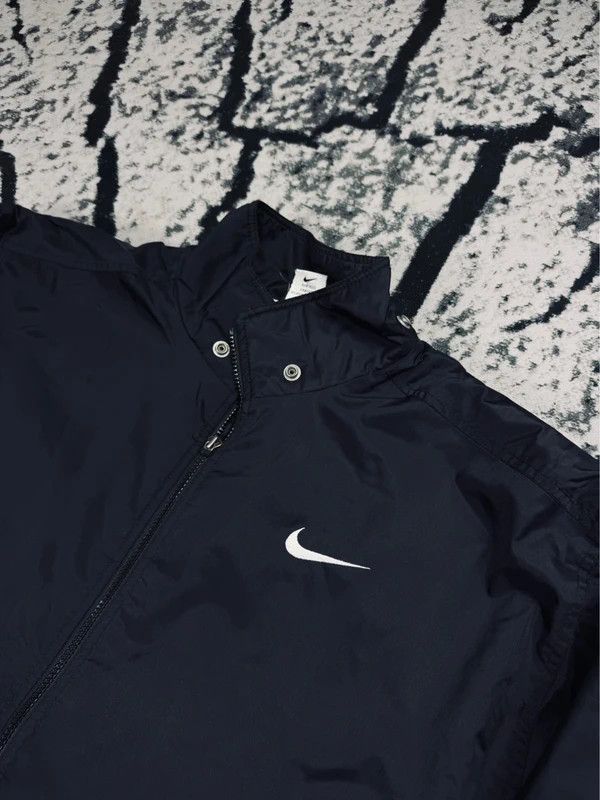 Nike 90s Nike Insulated Jacket Vintage Black Swoosh White L Size US L / EU 52-54 / 3 - 5 Thumbnail