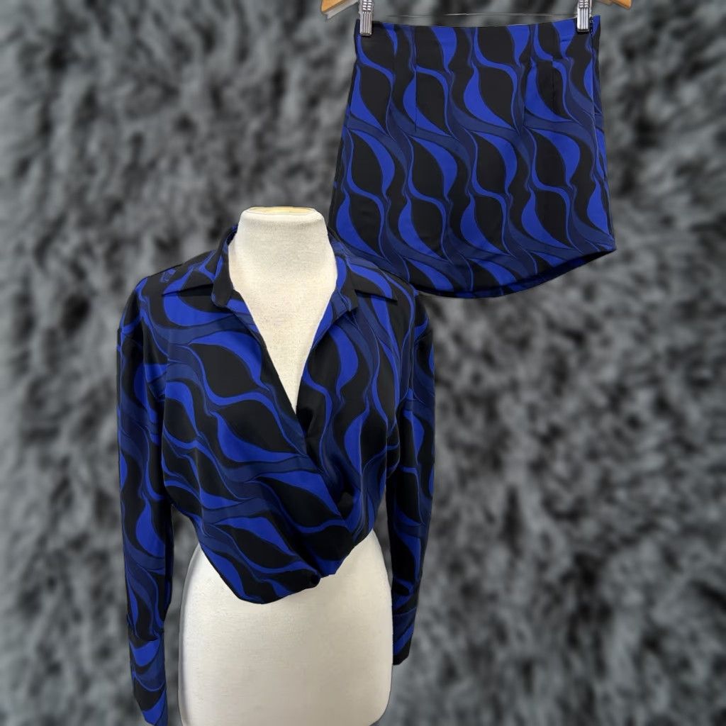 Zara VINTAGE Zara 2 Pc Co-ord Outfit Set Small Women’s Crop Top Mini Skirt Blue Black Retro Geometric Size S / US 4 / IT 40 - 1 Thumbnail
