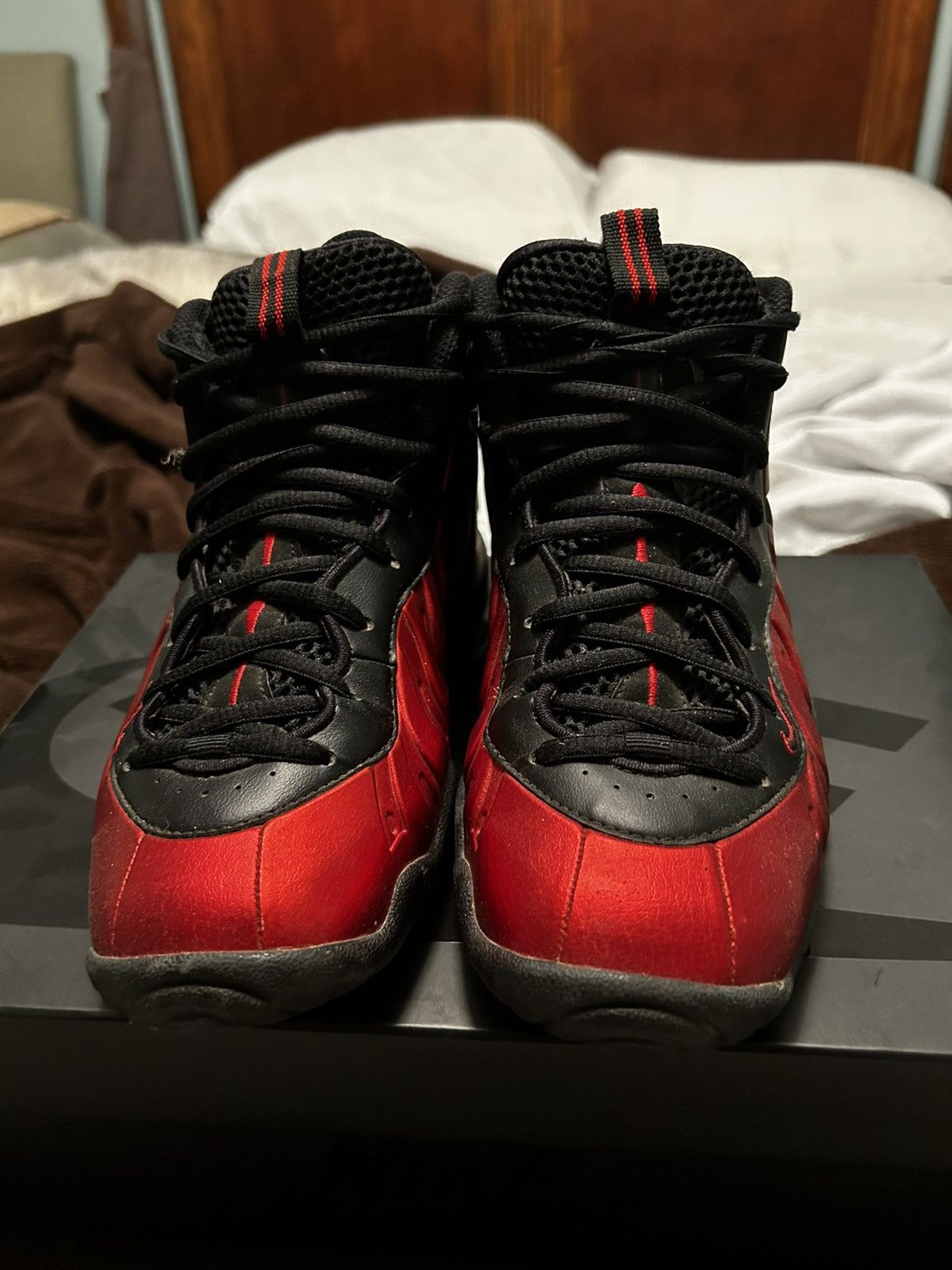 Nike Nike Air Foamposite Pro university red Size US 6 / EU 39 - 4 Thumbnail