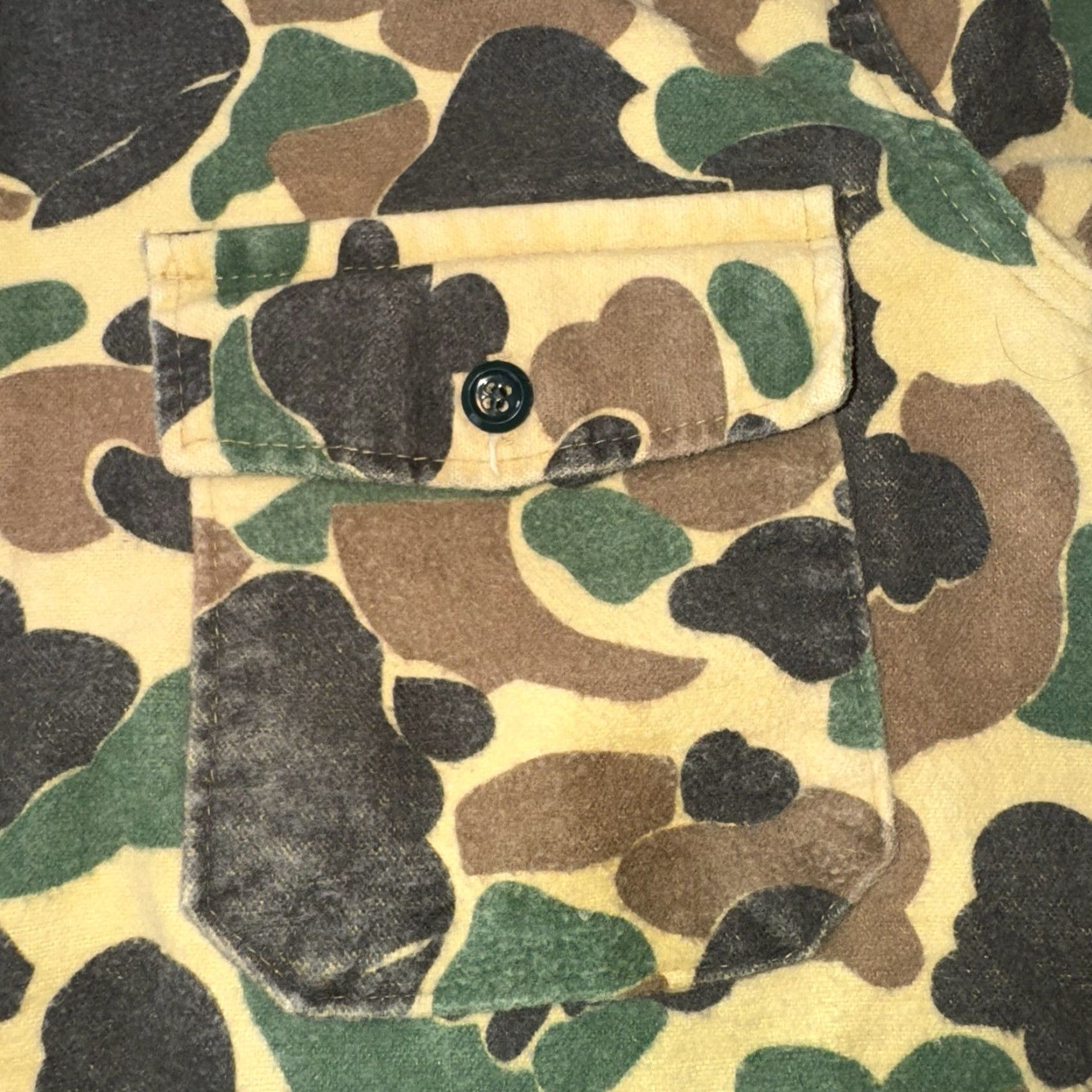 Vintage VINTAGE 80’s Gander Mountain Clothing Camouflage Full Zip Chamois Men’s Shirt Medium Jacket Bomber Style Mens Size US M / EU 48-50 / 2 - 3 Thumbnail