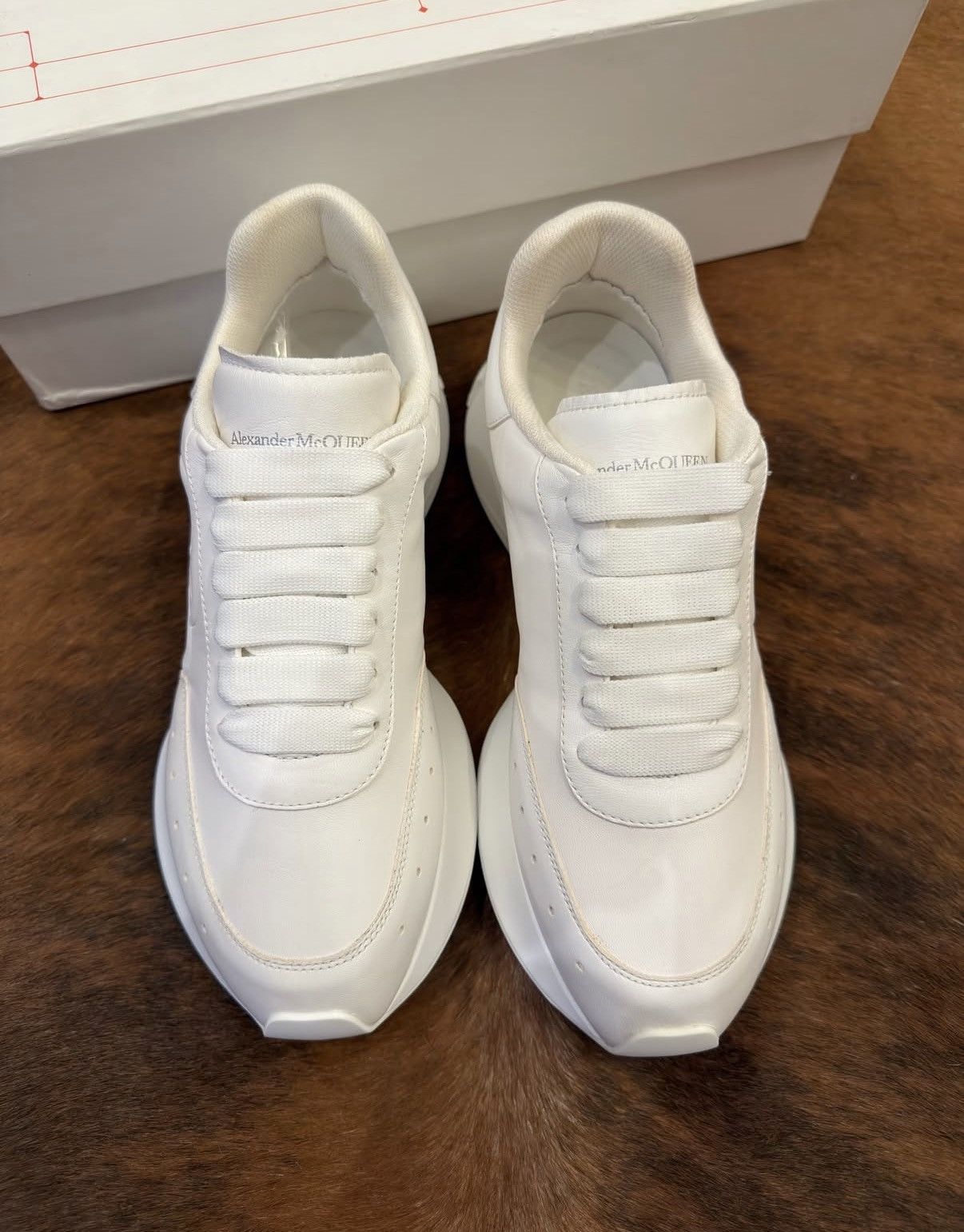 Alexander McQueen Alexander McQueen Nappa Sprint Runner Size US 8 / IT 38 - 4 Thumbnail