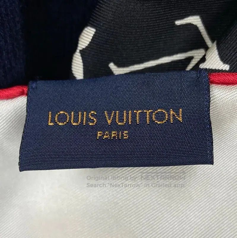 Louis Vuitton Louis Vuitton Navy Cashmere Knit Sweater . Size M / US 6-8 / IT 42-44 - 3 Thumbnail