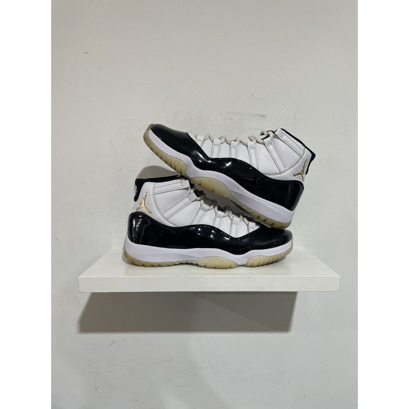 Jordan Brand NIKE JORDAN 11 DMP GRATITUDE 2023 SIZE 10 PREOWNED Size US 10 / EU 43 - 1 Thumbnail