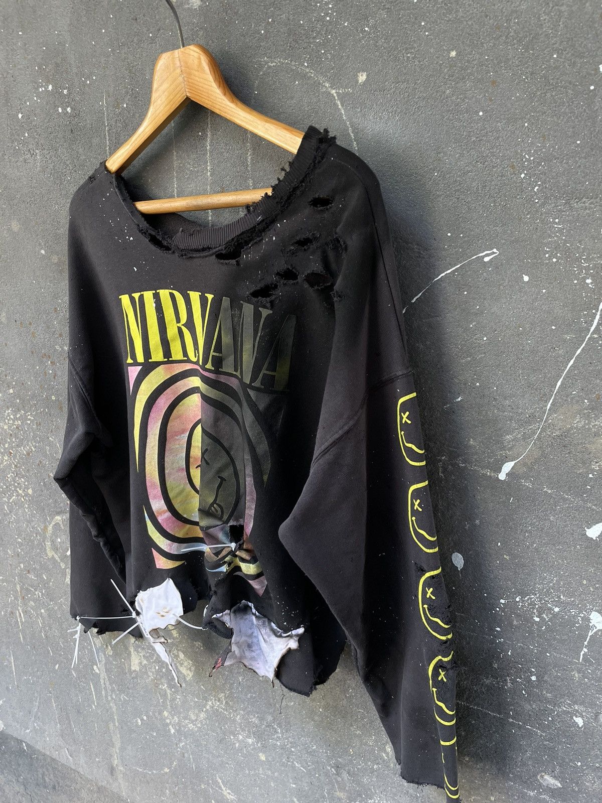 Nirvana Nirvana ☄️Distressed Custom Sweatshirt Sun Faded Retro Style Size US M / EU 48-50 / 2 - 3 Thumbnail