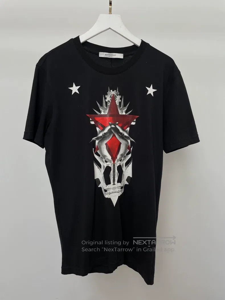 Givenchy Black Short Sleeve T-Shirt with Starfish Shark Pr