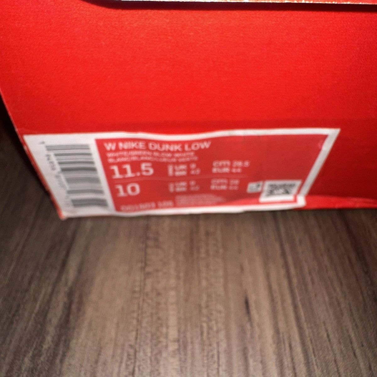 Nike Nike Dunk Low Green Glow Size 11.5W/10M 100% Authentic DS Size US 11.5 / IT 41.5 - 2 Thumbnail