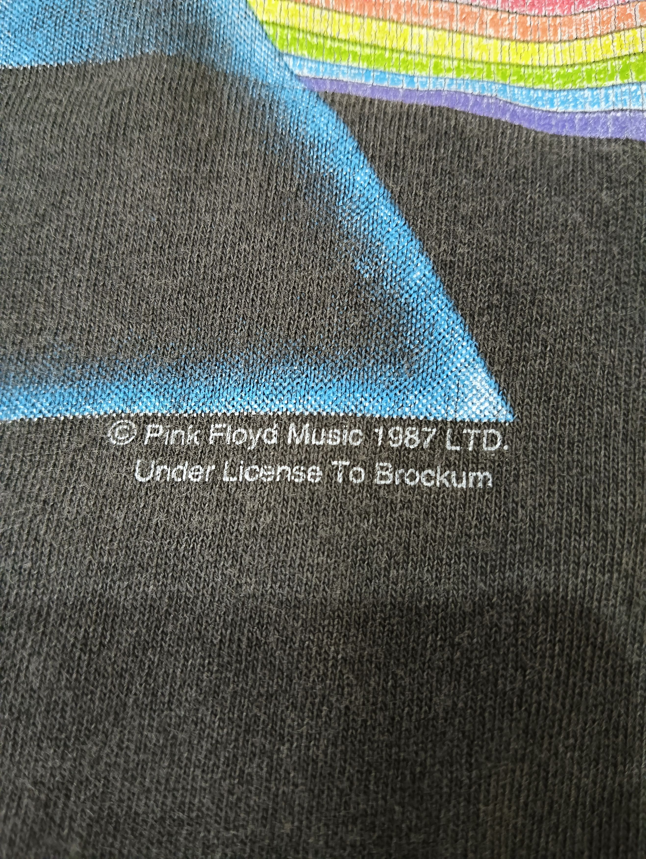 Brockum × Pink Floyd × Vintage 1987 Pink Floyd Dark Side of the Moon Tee Size US L / EU 52-54 / 3 - 4 Thumbnail