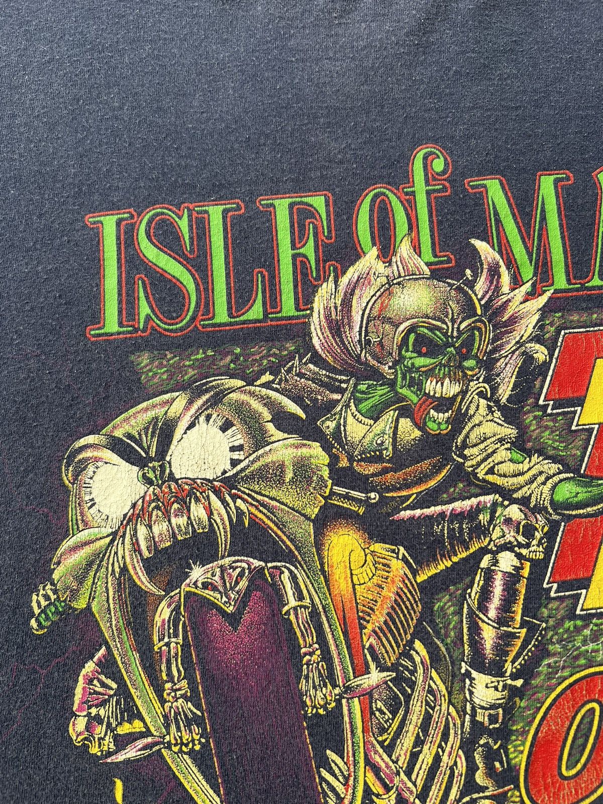 Vintage Vintage 2005 Isle of Man TT Mad Sunday Moto Racing T-shirt Size US XXL / EU 58 / 5 - 7 Thumbnail