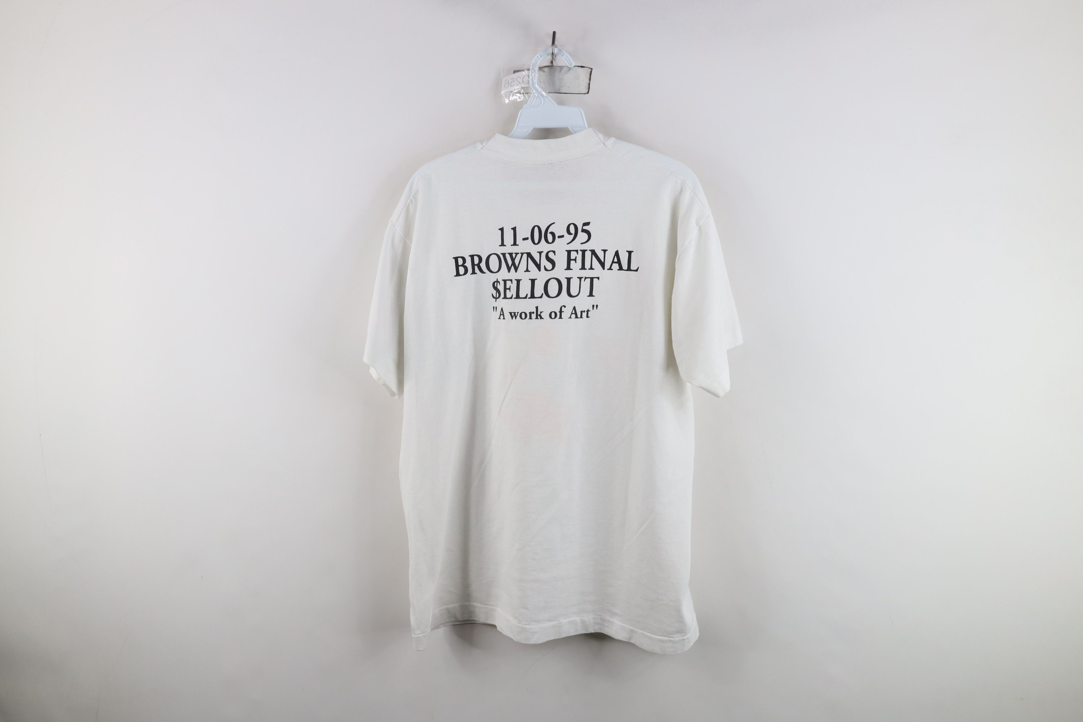 Vintage Vintage 90s Cleveland Browns Football Sell Out T-Shirt USA Size US L / EU 52-54 / 3 - 9 Thumbnail