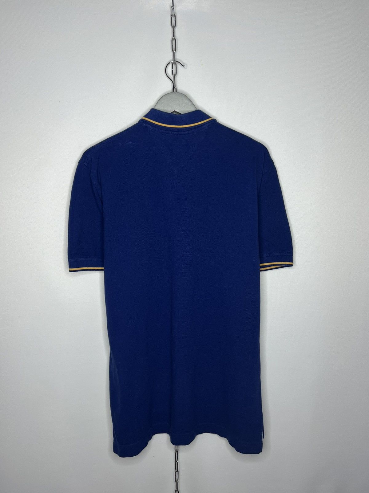 Other Vintage Tommy Hilfiger Big Logo Chief Kief Style Polo Tee Size US XL / EU 56 / 4 - 3 Thumbnail
