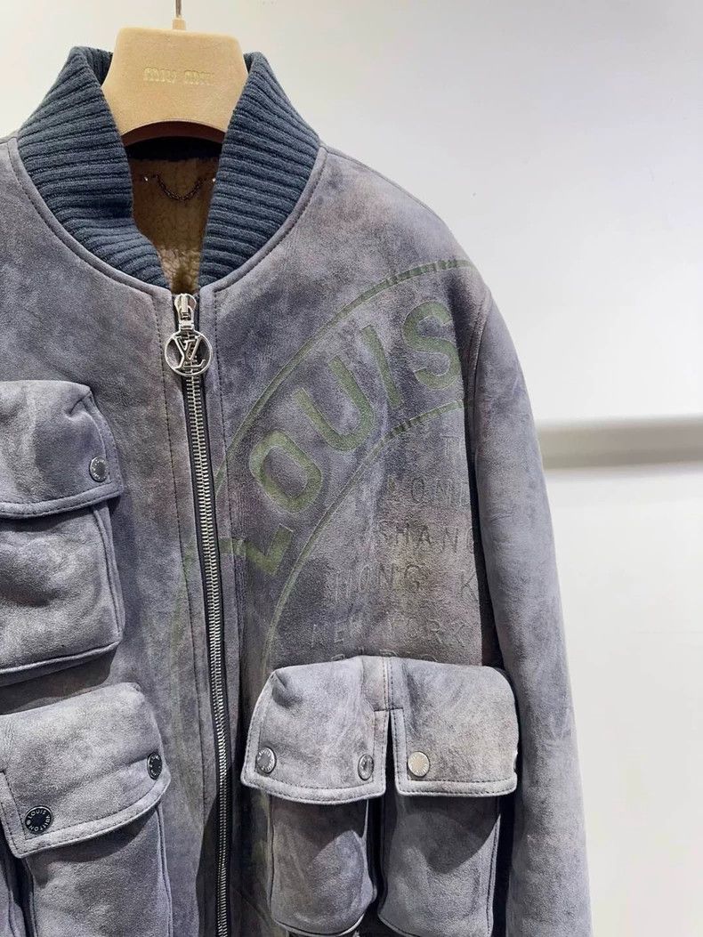 Louis Vuitton Louis Vuitton Tactical Fur One Piece Jacket 2503-Nextarrow Size US L / EU 52-54 / 3 - 2 Thumbnail