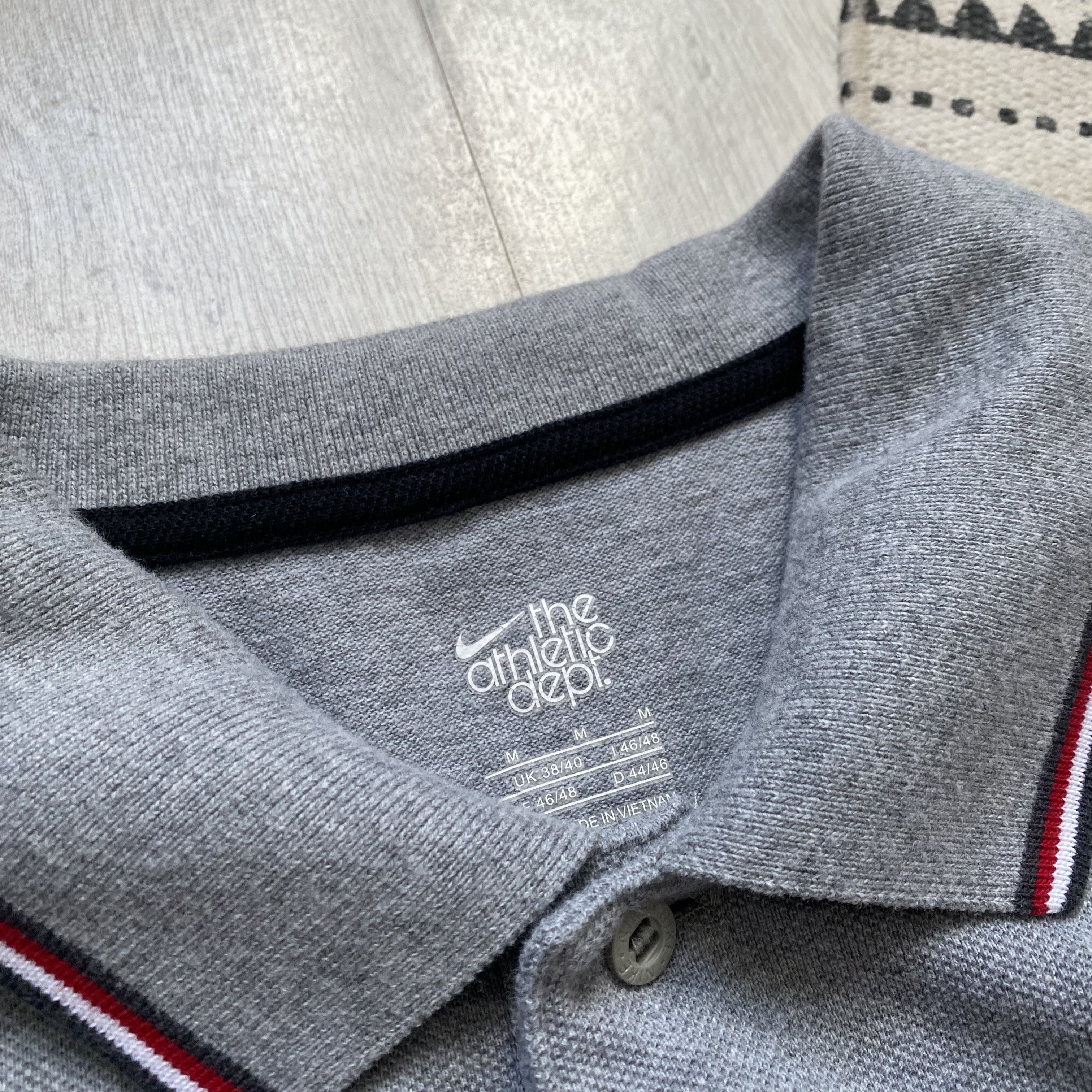 Nike Vintage 00s Nike Striped polo t-shirt Size US M / EU 48-50 / 2 - 4 Thumbnail