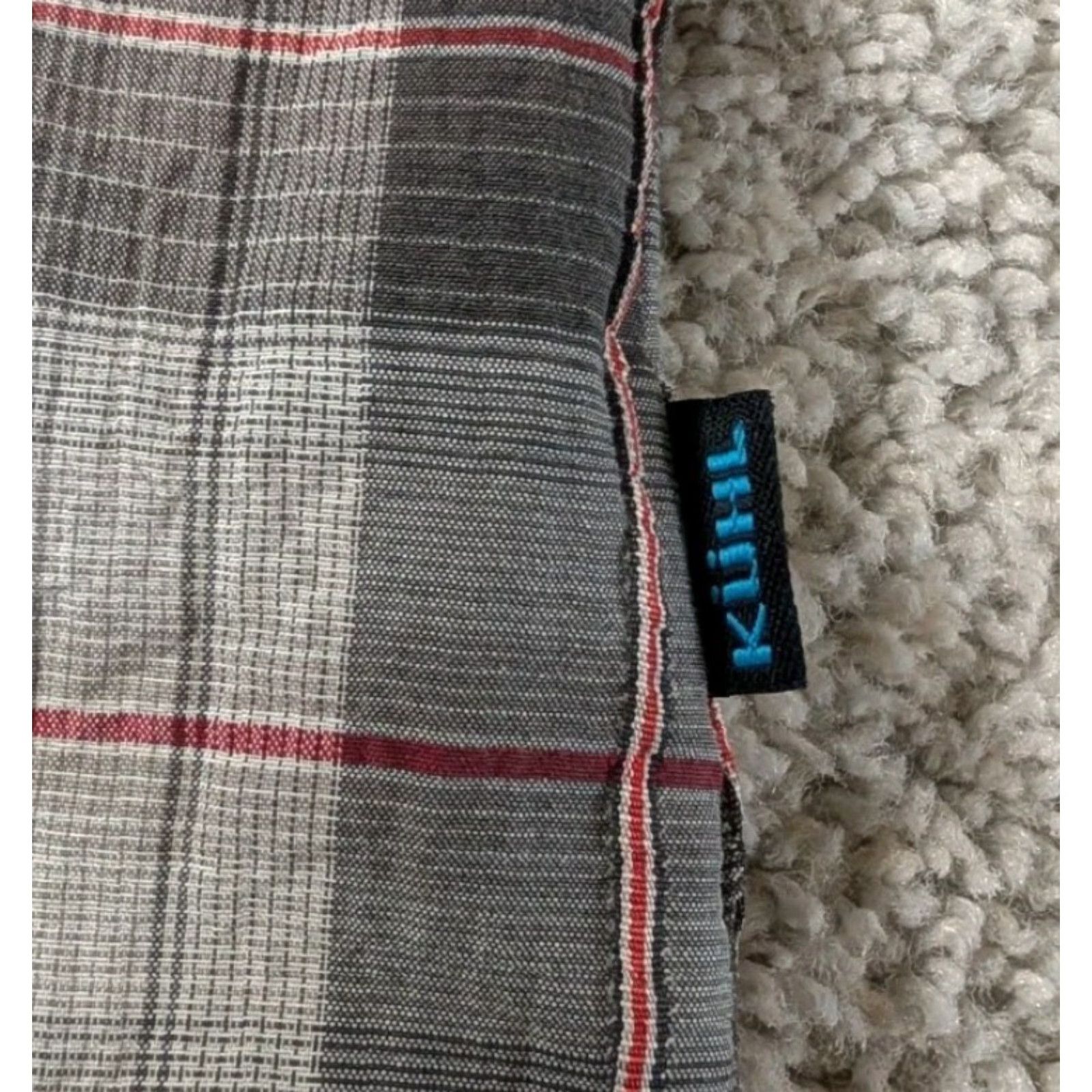Vintage Kuhl Men’s S Seersucker Red Gray Plaid Short Sleeve Button Up Shirt Read Size US S / EU 44-46 / 1 - 4 Thumbnail