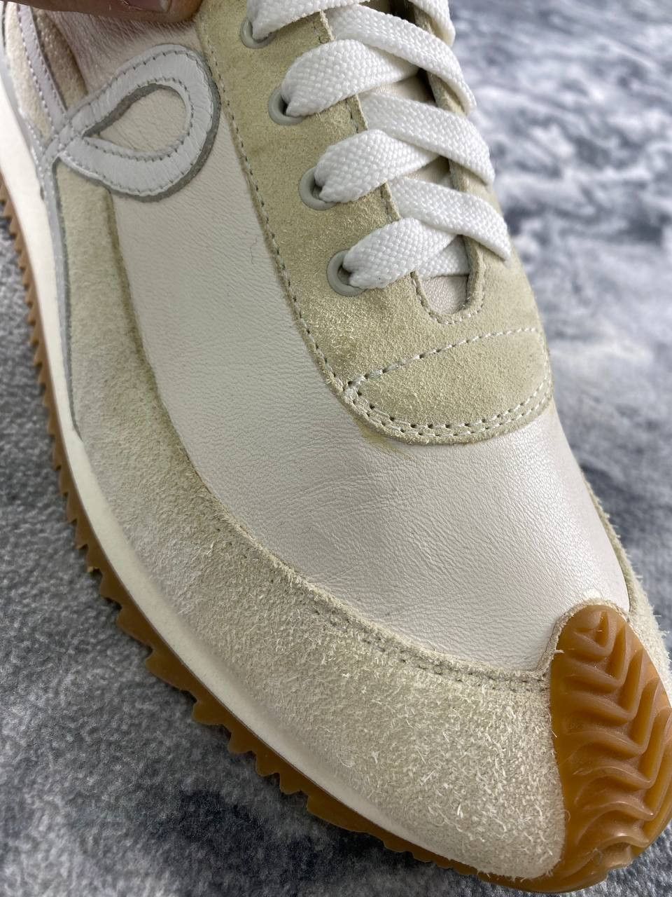 Vintage Loewe Flow Runner Leather Sneakers Women Size 40 Beige Size US 10 / IT 40 - 9 Thumbnail