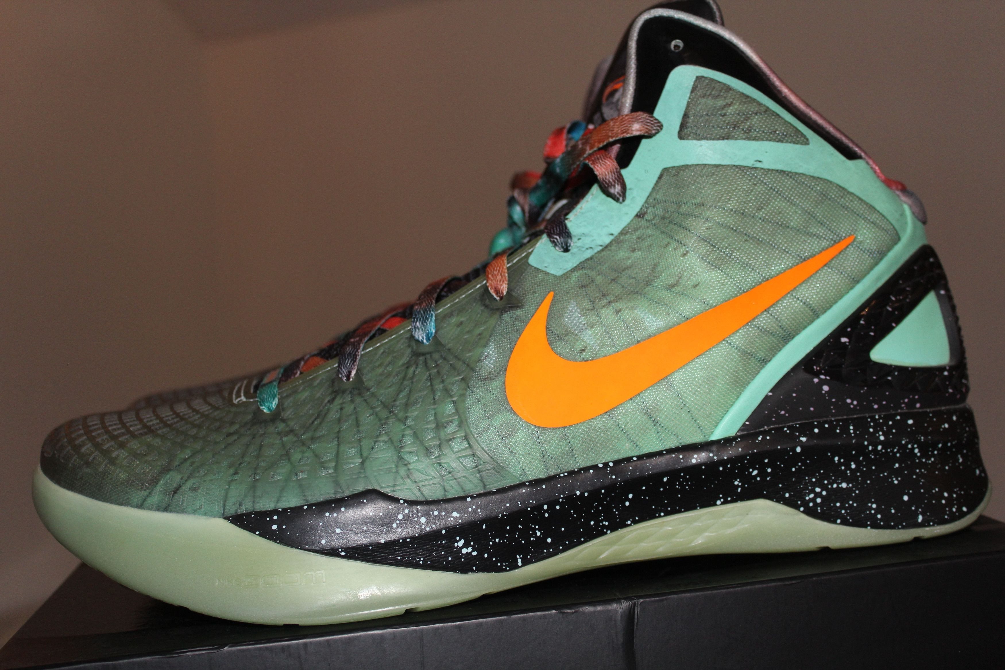 Nike Nike Zoom Hyperdunk 2011 Galaxy 469776-888 Size 14 SAMPLE Size US 14 / EU 47 - 2 Thumbnail