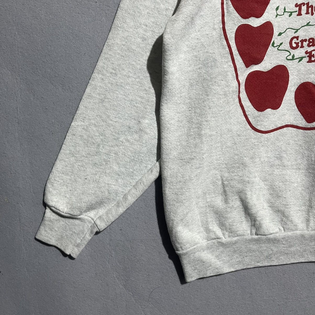 Fruit Of The Loom Vintage 1991 Fruit of the Loom Grandma Apple Sweatshirt Size M / US 6-8 / IT 42-44 - 5 Thumbnail