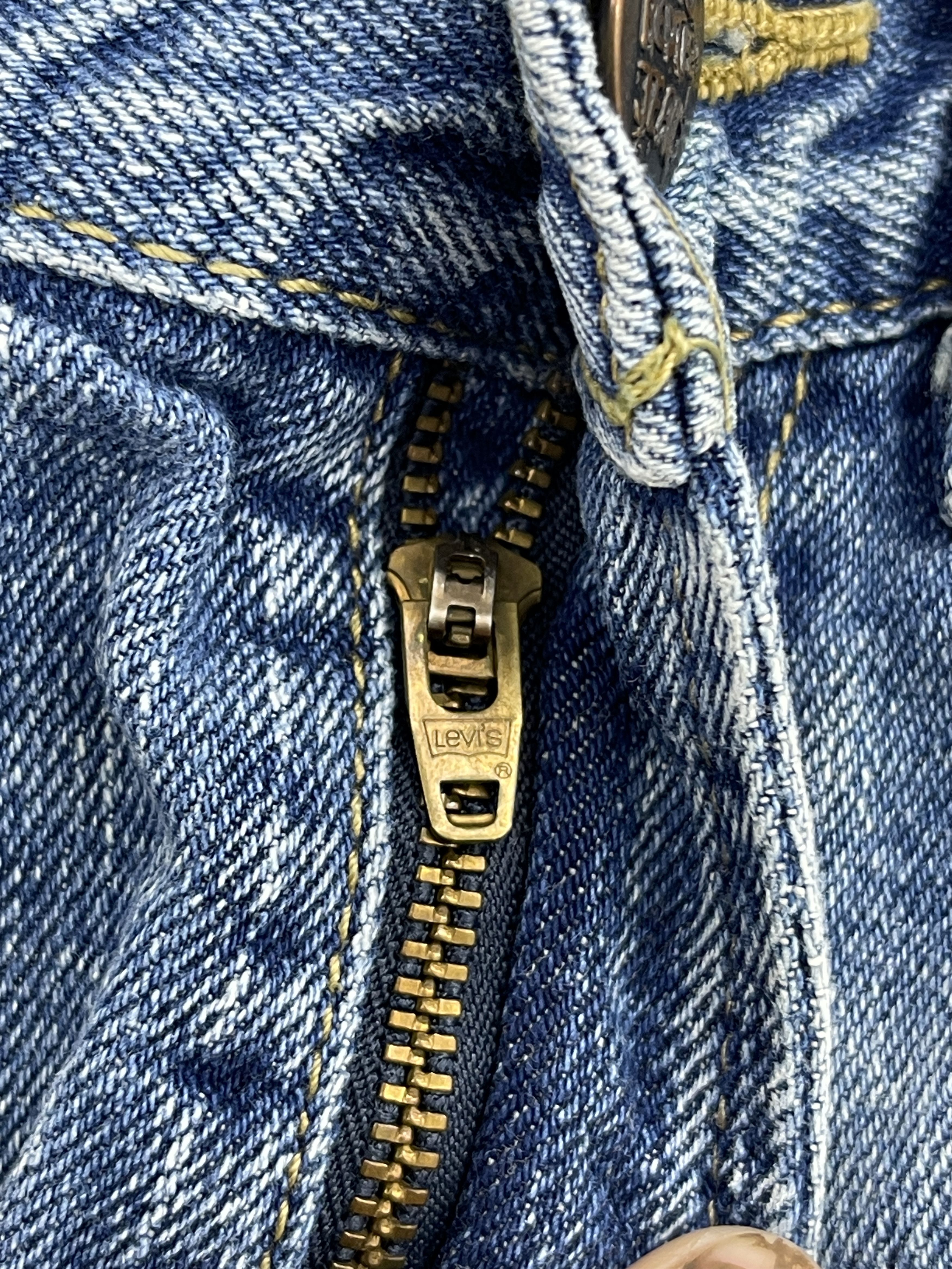 Levi's Vintage Levis 527 Flare Bootcut Jeans DP2566 Size US 26 / EU 42 - 11 Thumbnail