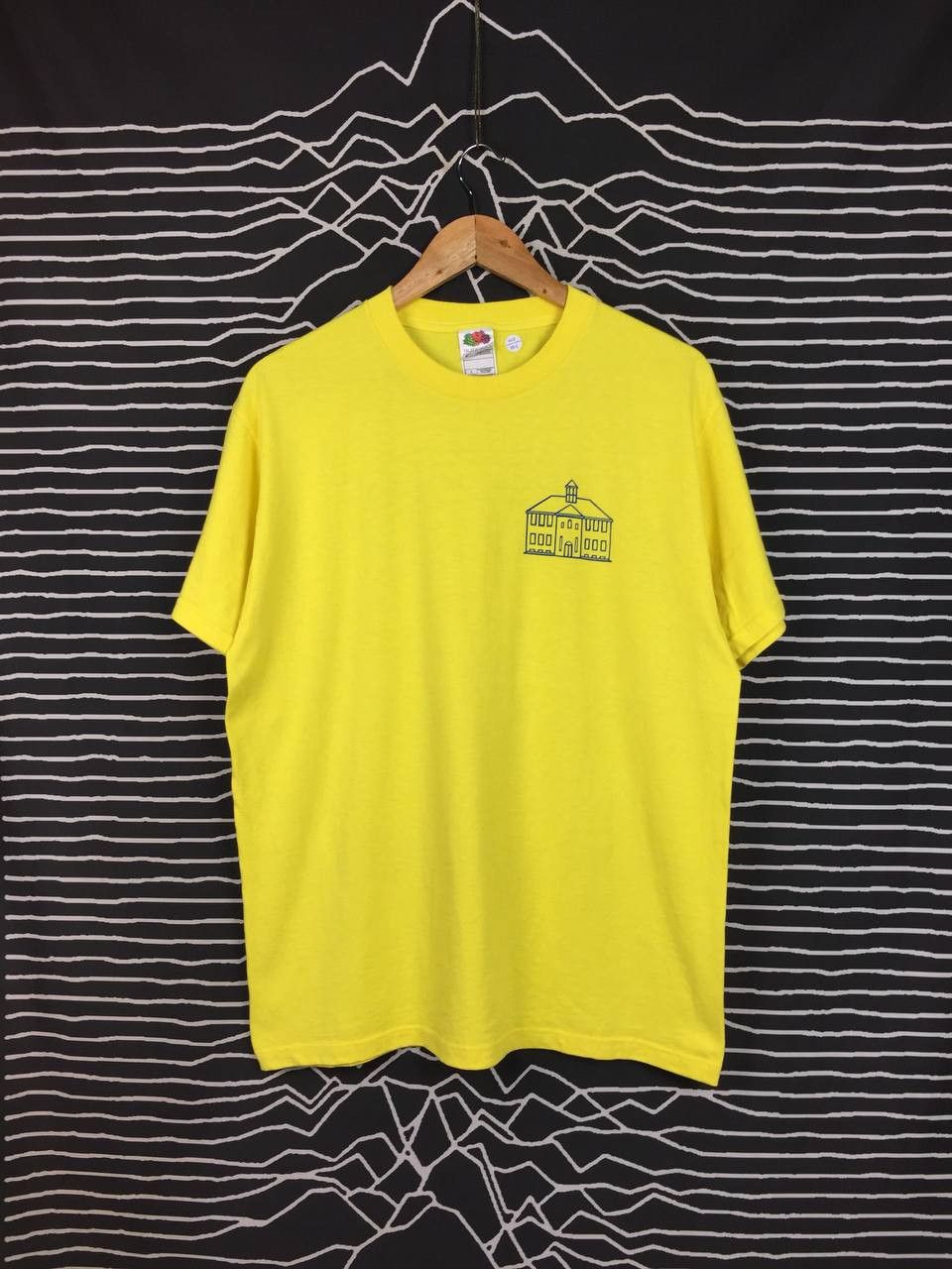Fruit Of The Loom × Vintage Vtg 00s Are All Librarians This Much Trouble Wording Tee Size US L / EU 52-54 / 3 - 4 Thumbnail