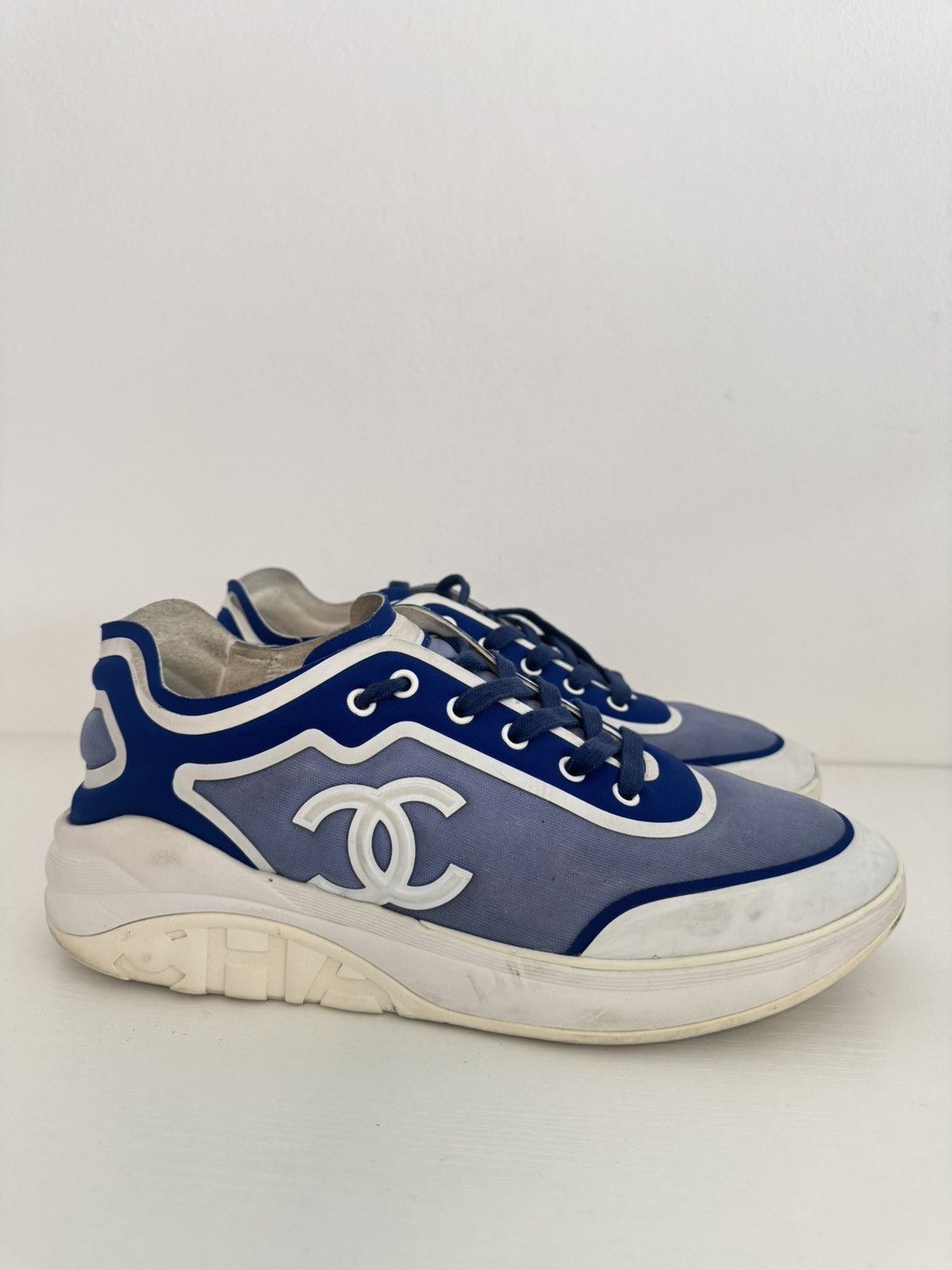 Chanel Chanel Blue White Logo Sneakers Size 42 Preowned Size US 9 / EU 42 - 1 Thumbnail