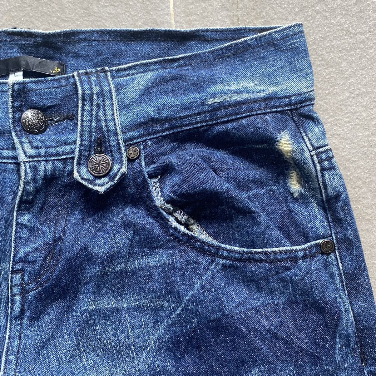 Japanese Brand Japanese flared denim with patches Size US 32 / EU 48 - 4 Thumbnail