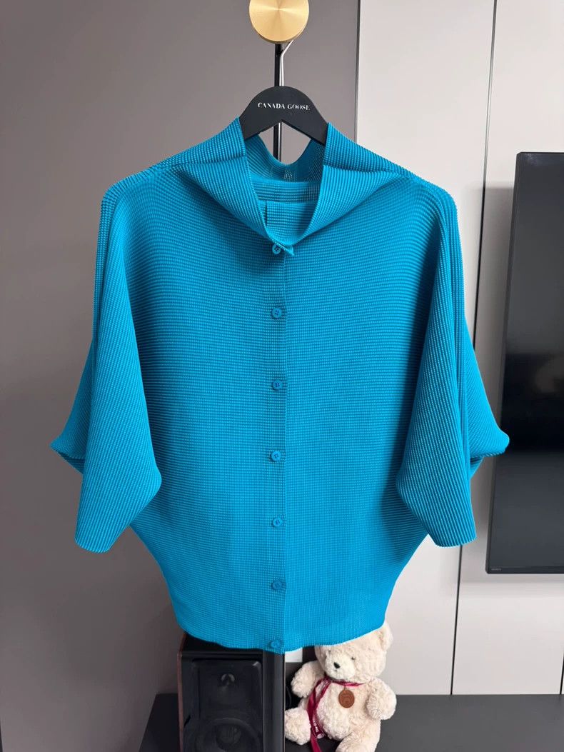 Issey Miyake issey miyake size:one size Blue three-quarter sleeve magic Size XXS / US 00 / IT 34 - 1 Thumbnail