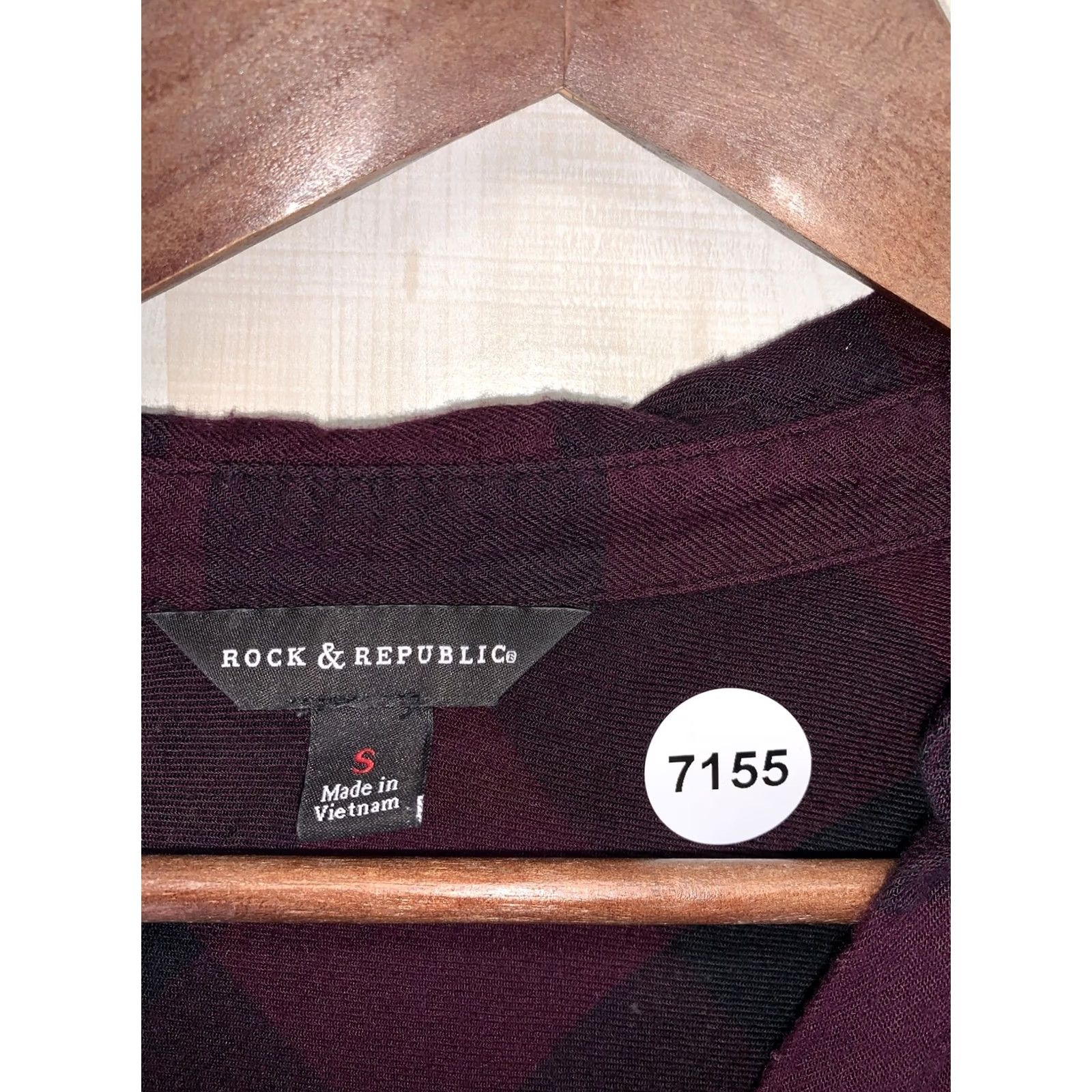Vintage Rock & Republic Womens Purple Black Plaid Roll Sleeve Button-Up Shirt S-7155 Womens Short Sleeve? Size S / US 4 / IT 40 - 2 Thumbnail
