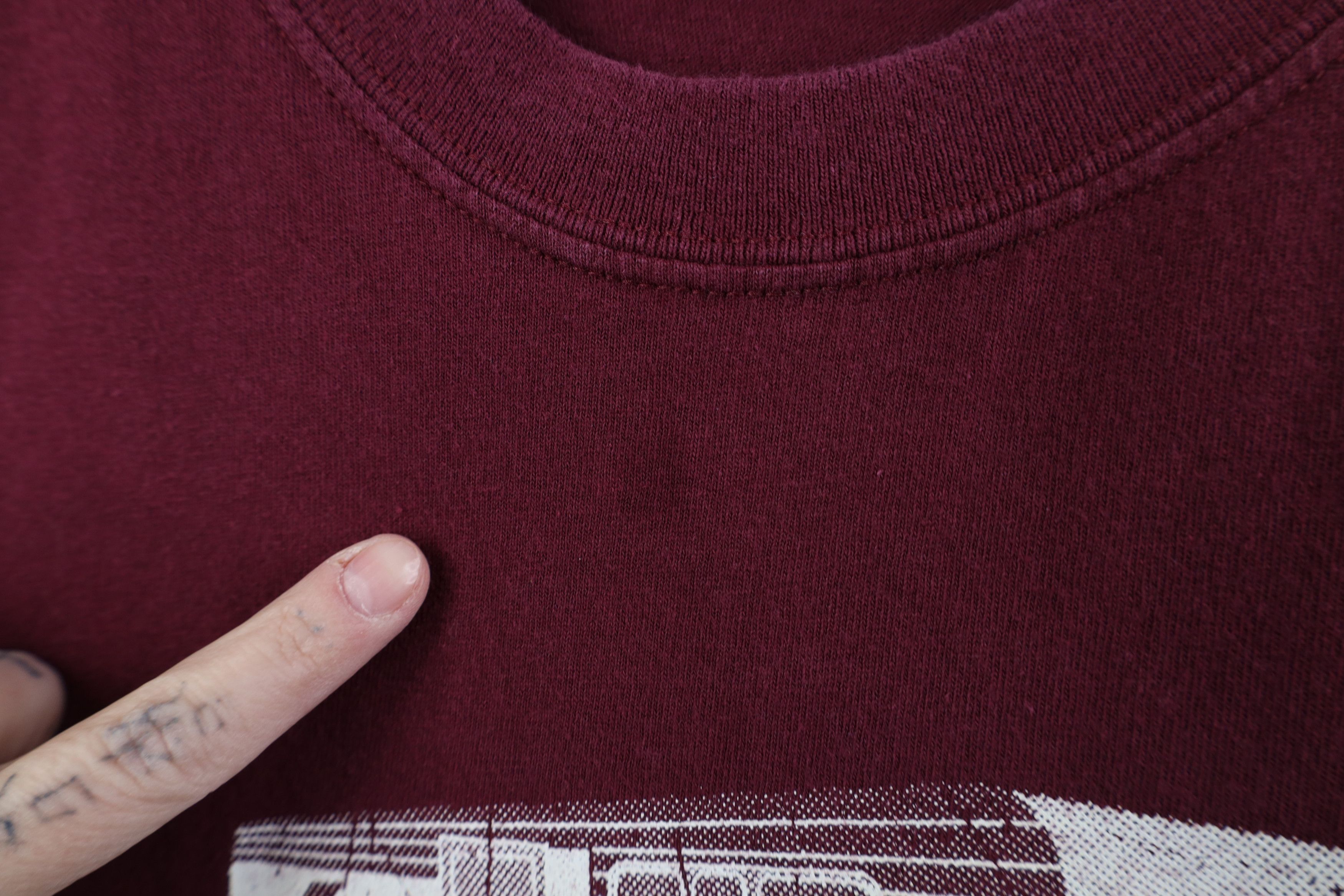 Vintage Vintage 90s Y2K Streetwear Skateboarding T-Shirt Maroon Size US XL / EU 56 / 4 - 5 Thumbnail
