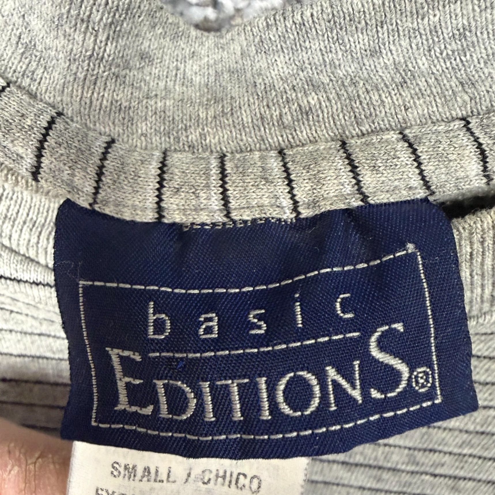 Basic Editions VINTAGE 90s Basic Editions Shirt Mens Small Gray Striped Crewneck Knit Streetwear Shirt Size US S / EU 44-46 / 1 - 4 Thumbnail