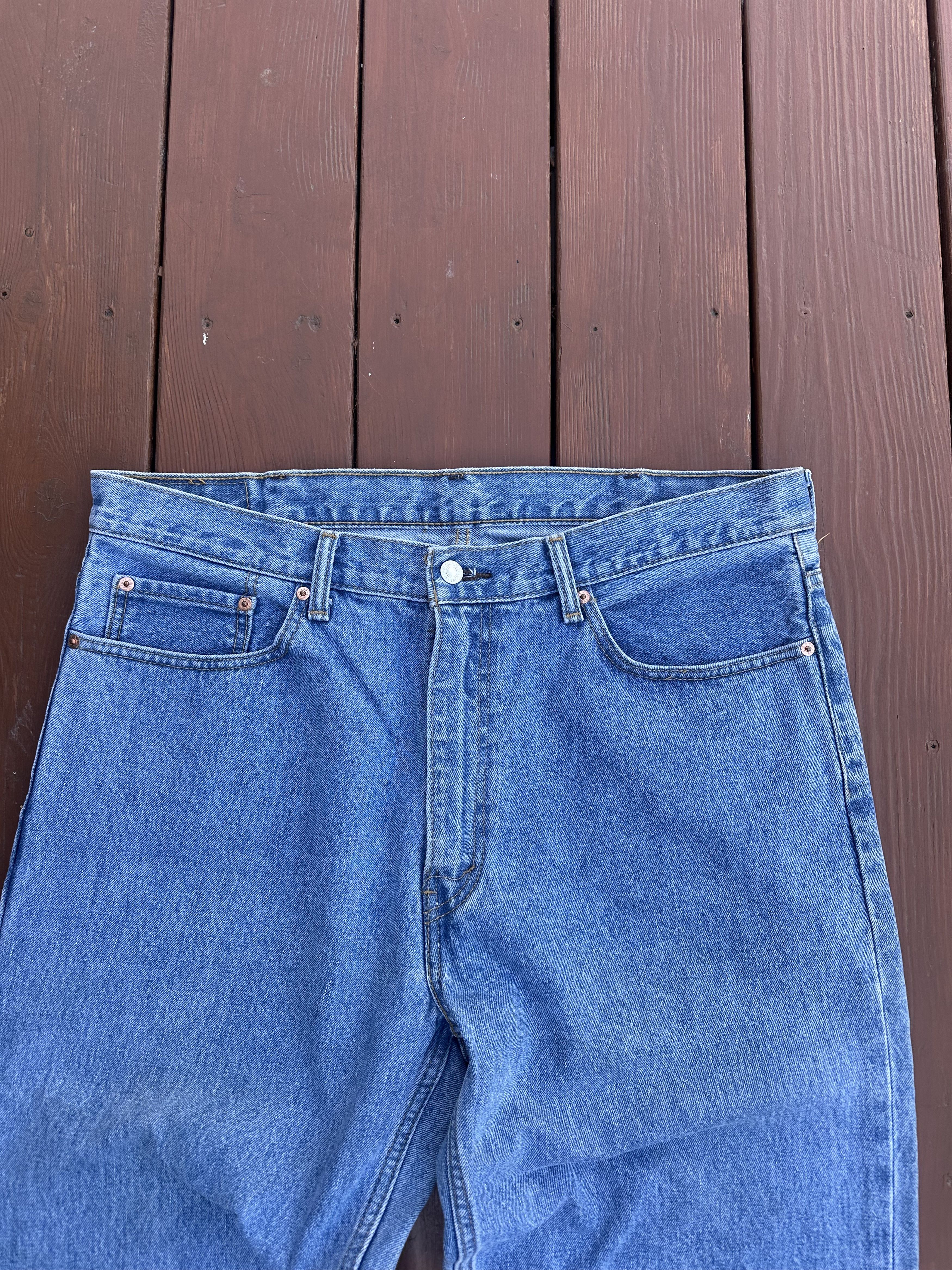 Levi's × Vintage Men’s Vintage Blue Jeans Levi’s 550 Size:38/32 Size US 38 / EU 54 - 7 Thumbnail