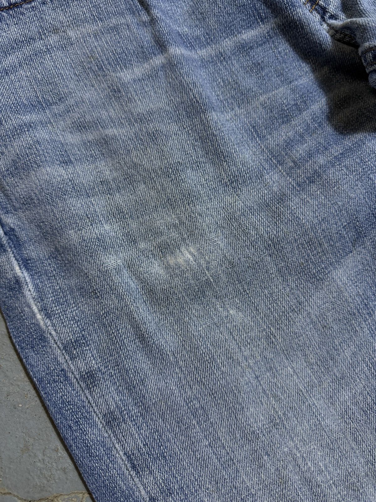 Levi's Vintage Distressed Levi’s 559 denim jeans Size US 32 / EU 48 - 4 Thumbnail