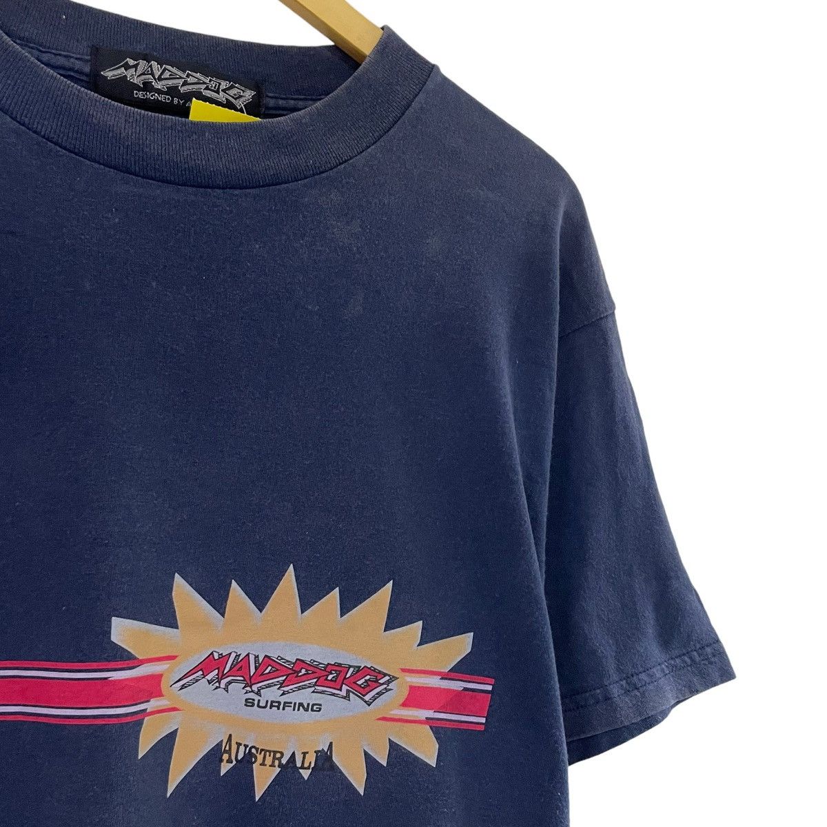Mambo × Quicksilver Vintage 90' Maddog Surfing Tshirt Australia Size US L / EU 52-54 / 3 - 4 Thumbnail