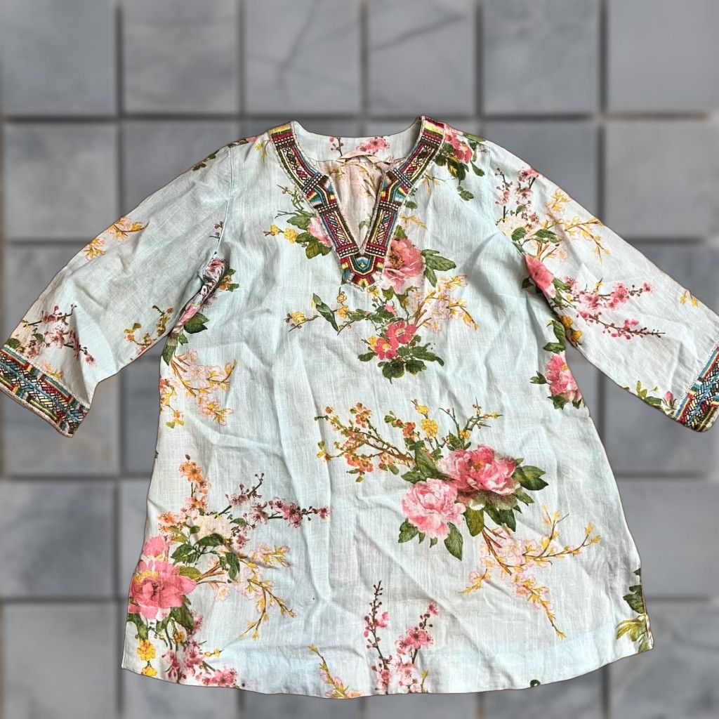 Soft Surroundings Soft Surroundings Shirt Womens Medium Merielle BOHO Floral Embroidered Tunic Green M Womens Blouse Size M / US 6-8 / IT 42-44 - 1 Thumbnail