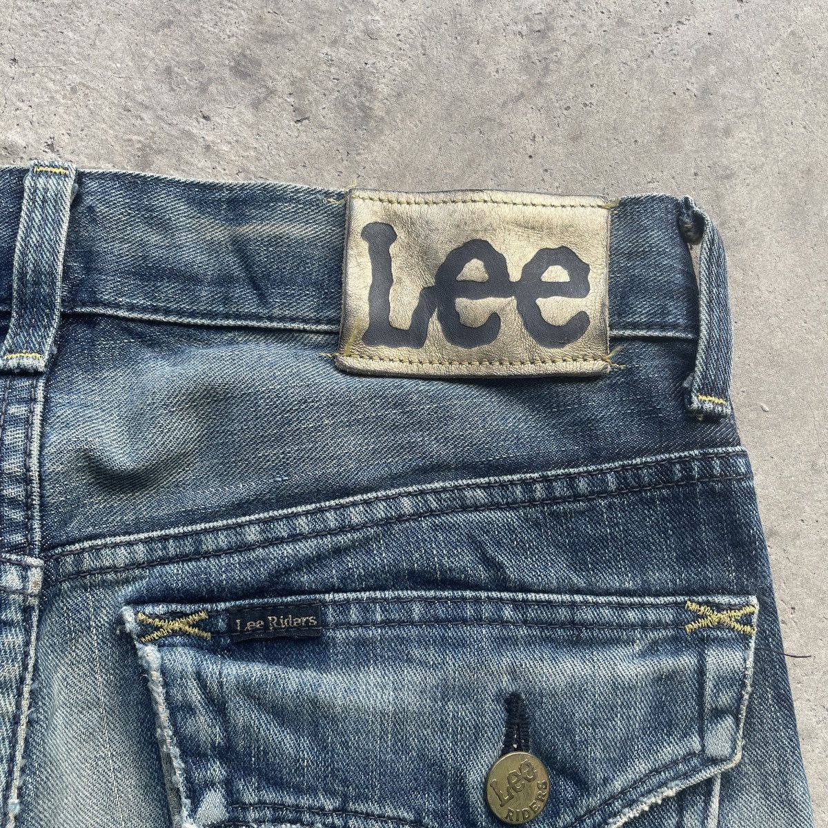 Japanese Brand × Jean × Vintage Vintage Japanese Brand Distressed Jeans Faded Denim Pants Size US 31 - 12 Thumbnail