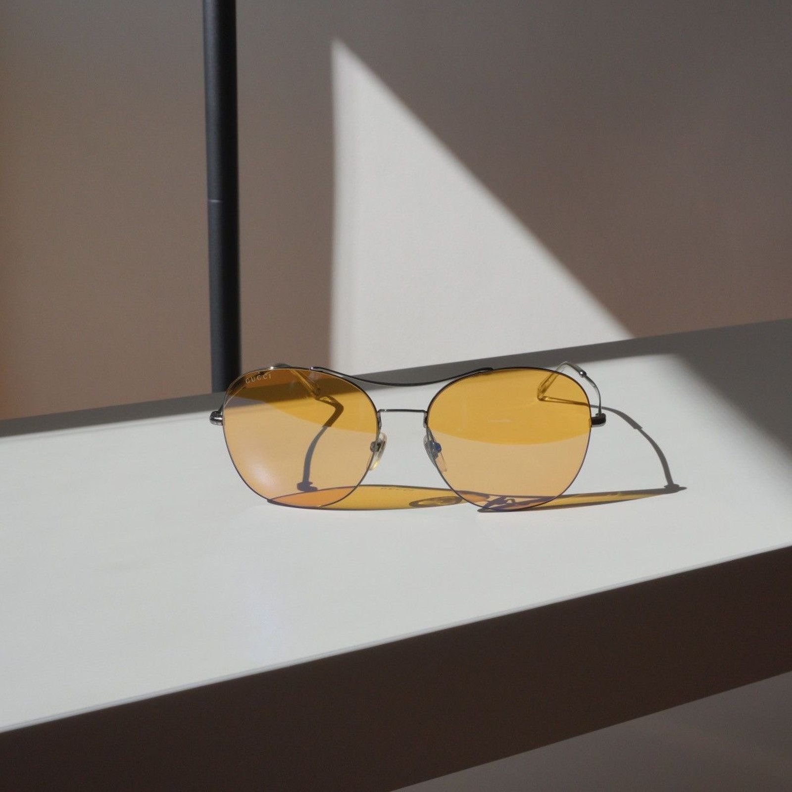 Gucci Vintage gucci silver logo yellow frame aviator sunglasses Size ONE SIZE - 2 Thumbnail