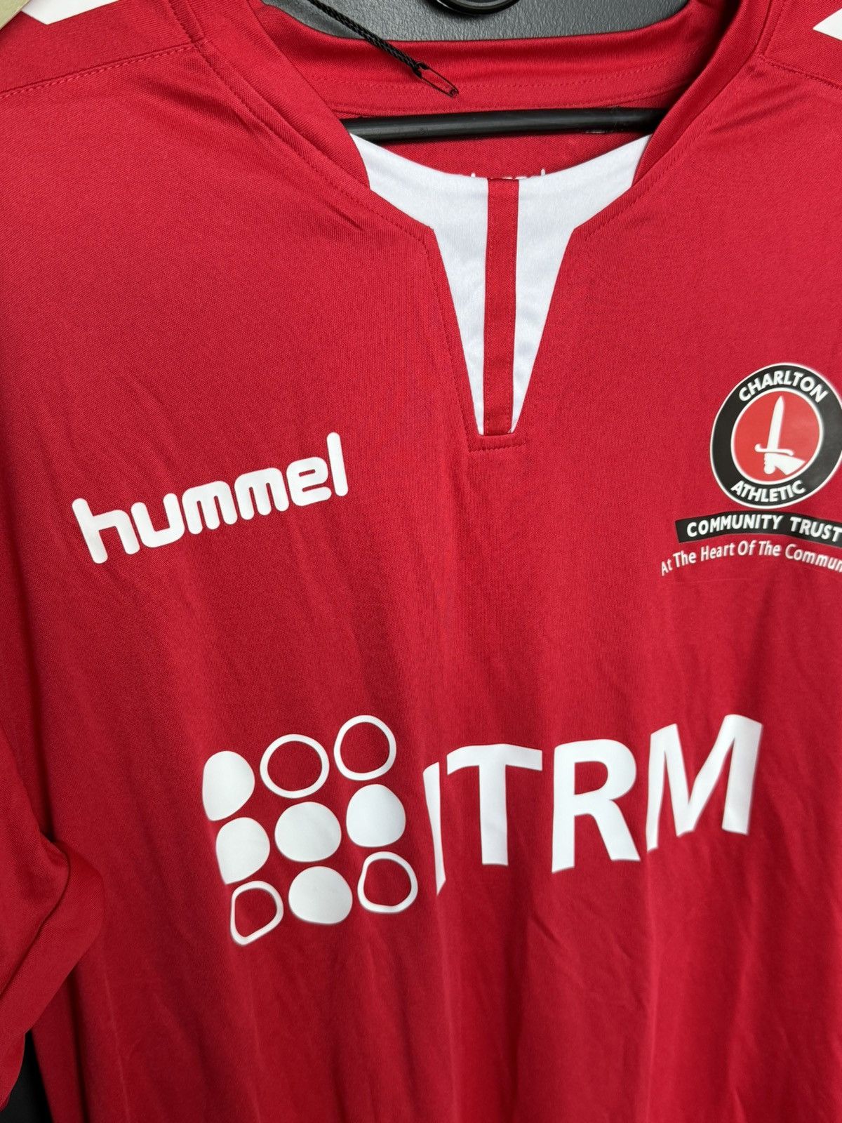 Hummel New Charlton Athletic Home Football Jersey Size US S / EU 44-46 / 1 - 3 Thumbnail