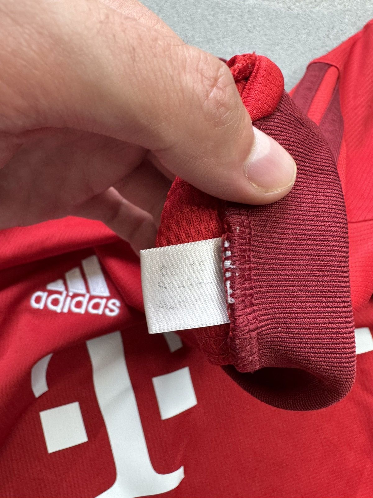 Adidas Bayern Munich 2015-2016 Home Jersey Size US S / EU 44-46 / 1 - 6 Thumbnail