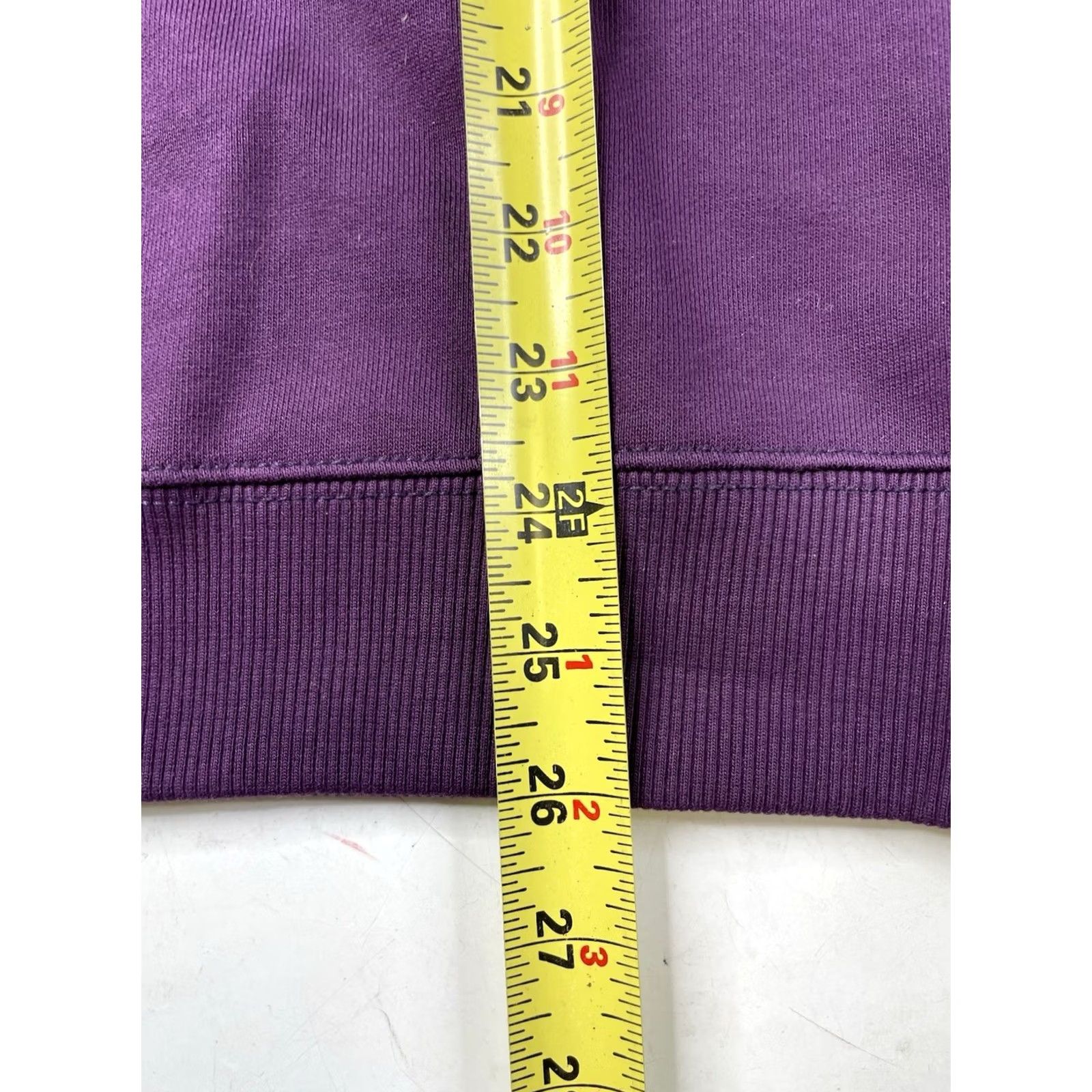 Marc Jacobs VINTAGE Marc Jacobs Purple Embellished Logo Sweatshirt Sequin Graphic Womens Size S Size S / US 4 / IT 40 - 6 Thumbnail