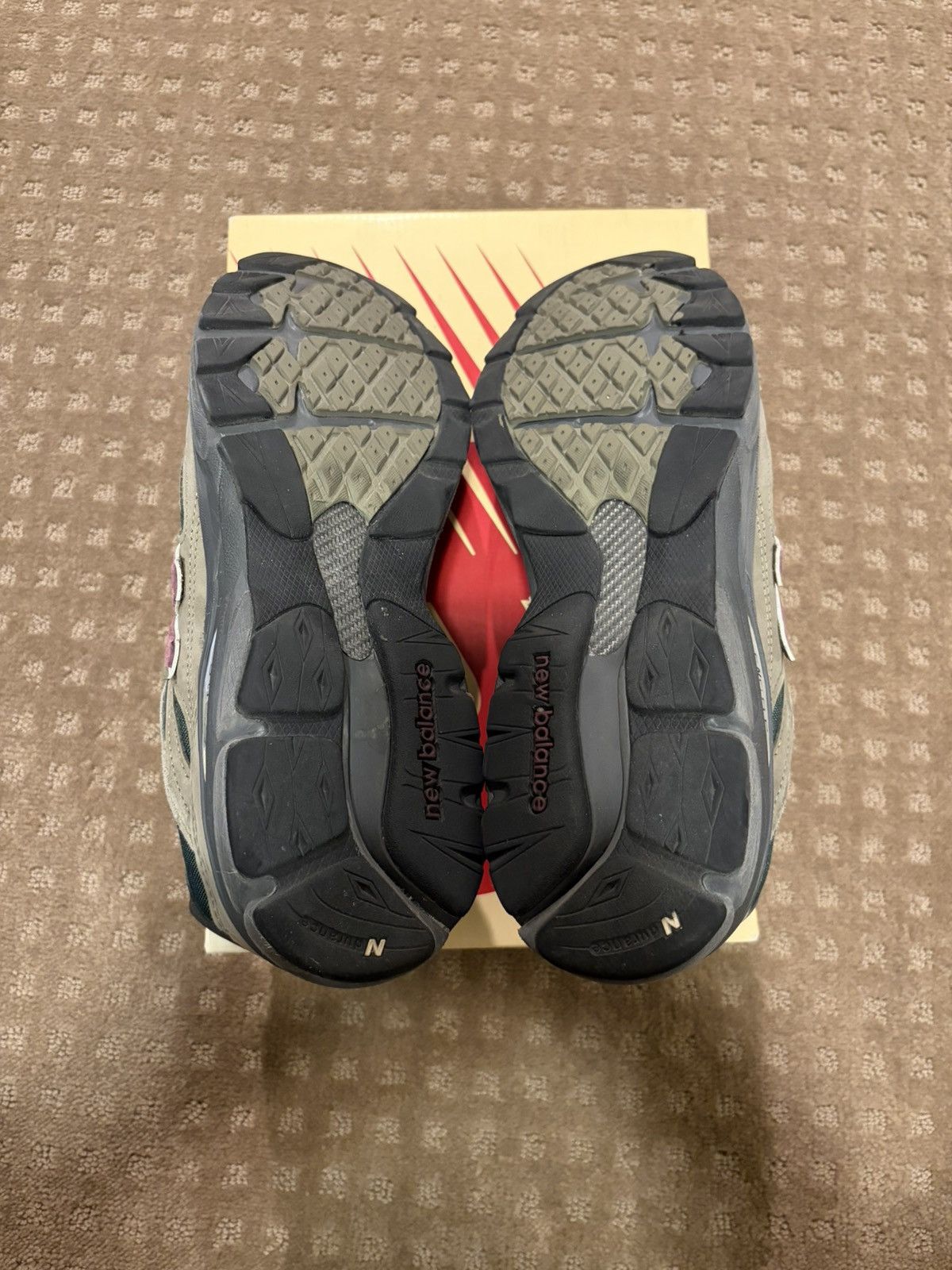 New Balance New Balance 990v3 Size US 10 / EU 43 - 5 Thumbnail