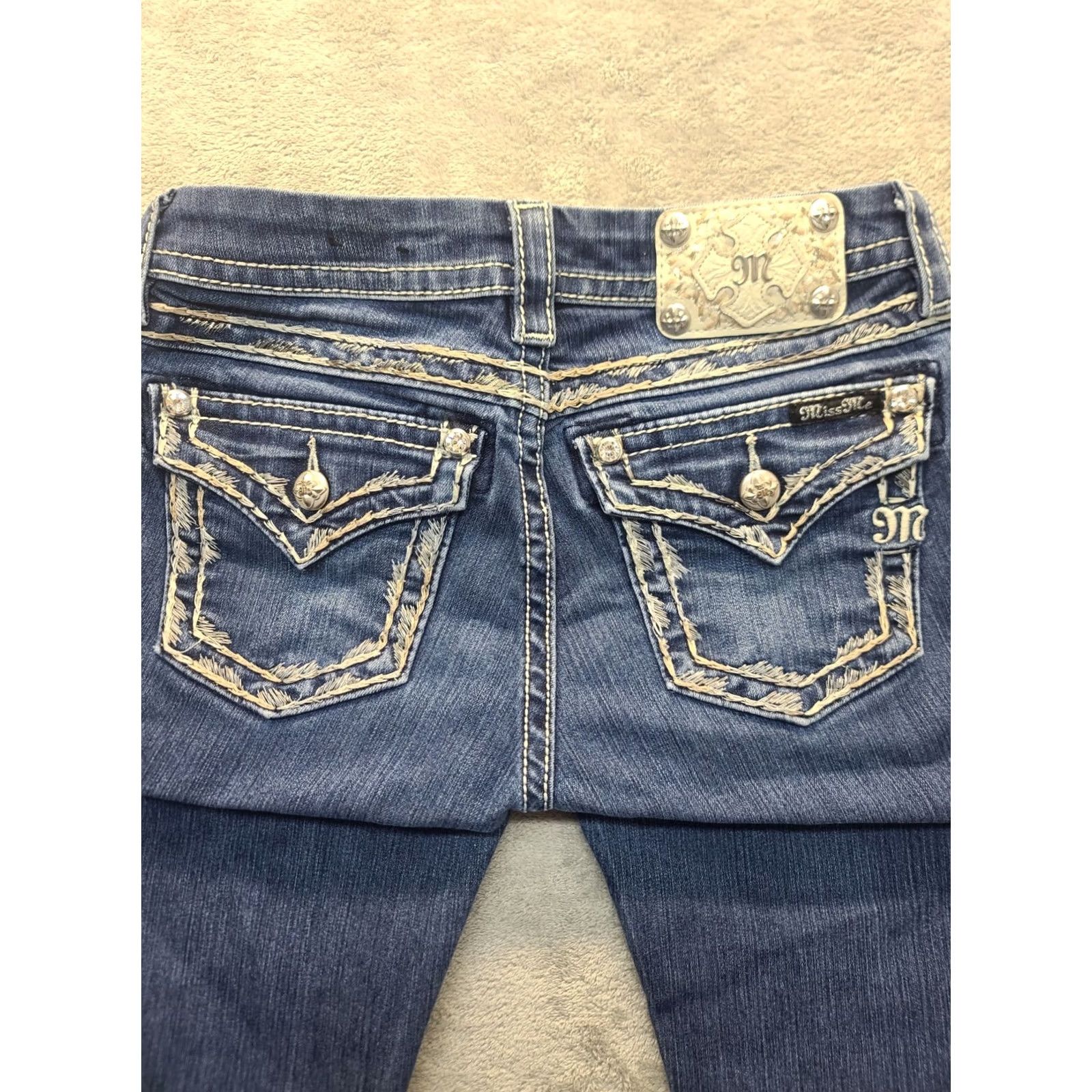 Miss Me Miss Me Jeans Womens 26x30 Mid Rise Skinny Stretch Denim Embroidered Embellished Size 26" / US 2 / IT 38 - 2 Thumbnail