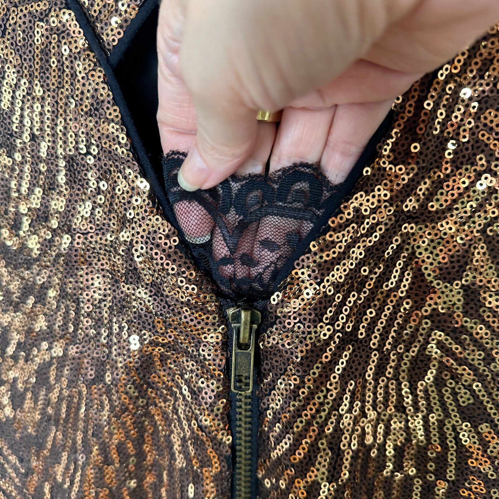 Bebe Bebe Copper Bronze Sequin Mini Dress Criss Cross Back Zip M Size M / US 6-8 / IT 42-44 - 9 Thumbnail