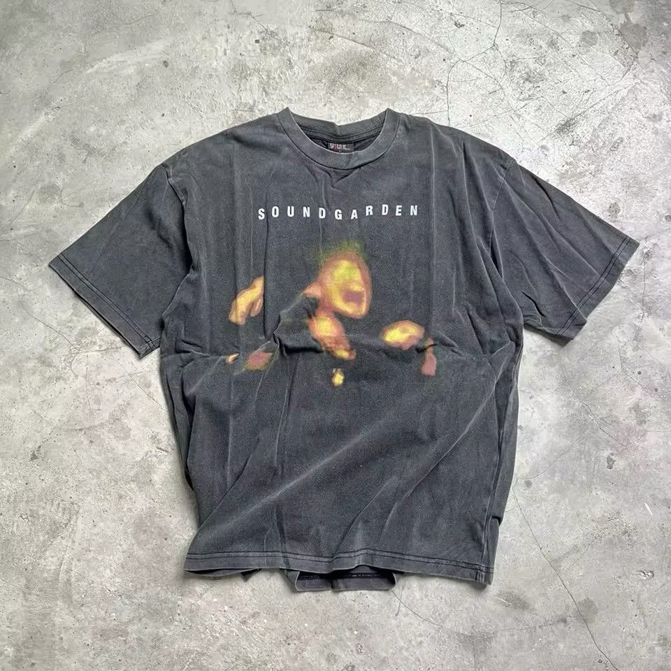 Vintage "SOUNDGARDEN" Graphic Printed Cotton Washed Tshirt Size US L / EU 52-54 / 3 - 1 Thumbnail