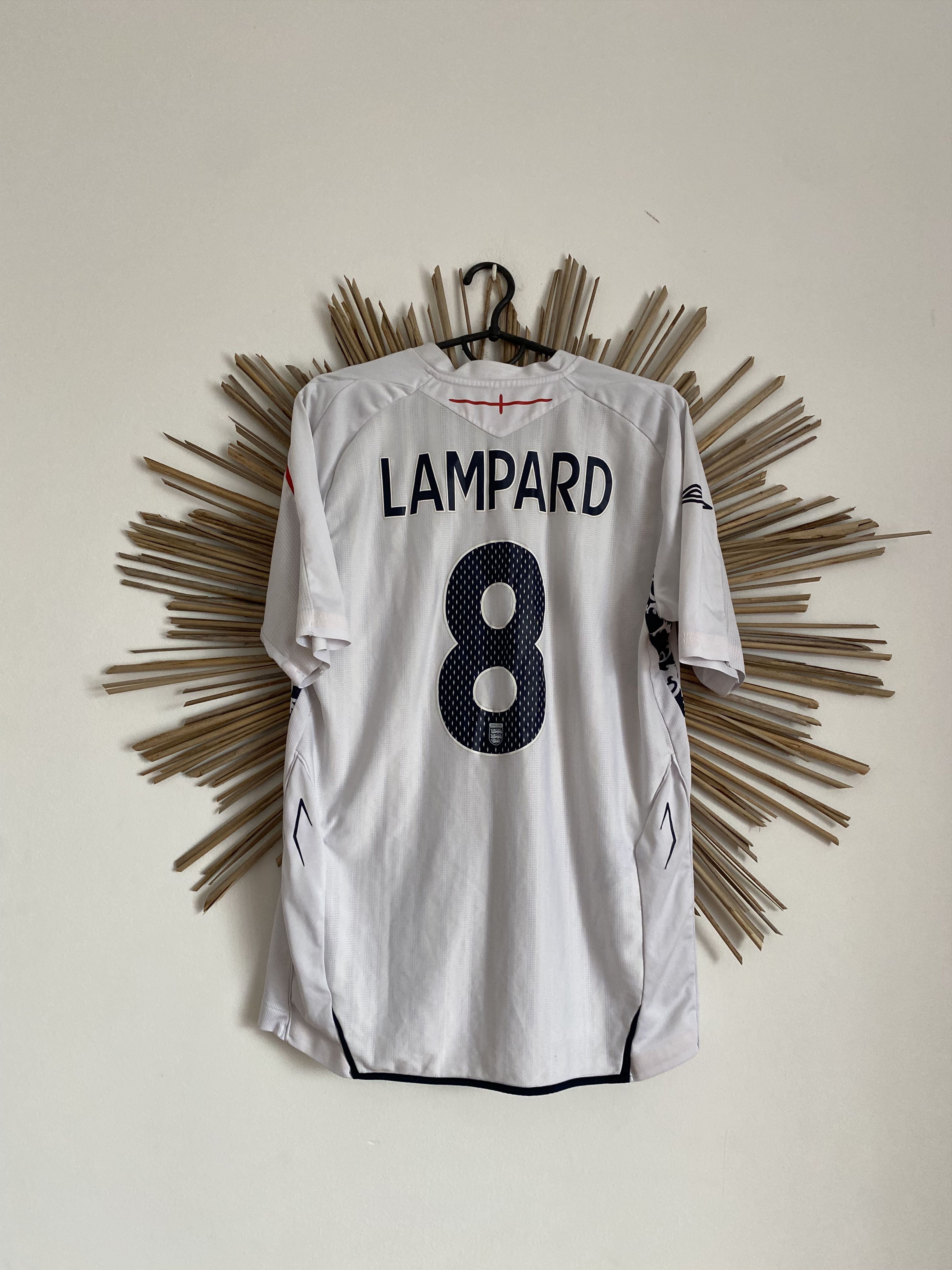 Umbro Umbro England 2008 2009 home Lampard soccer jersey Size US M / EU 48-50 / 2 - 1 Thumbnail