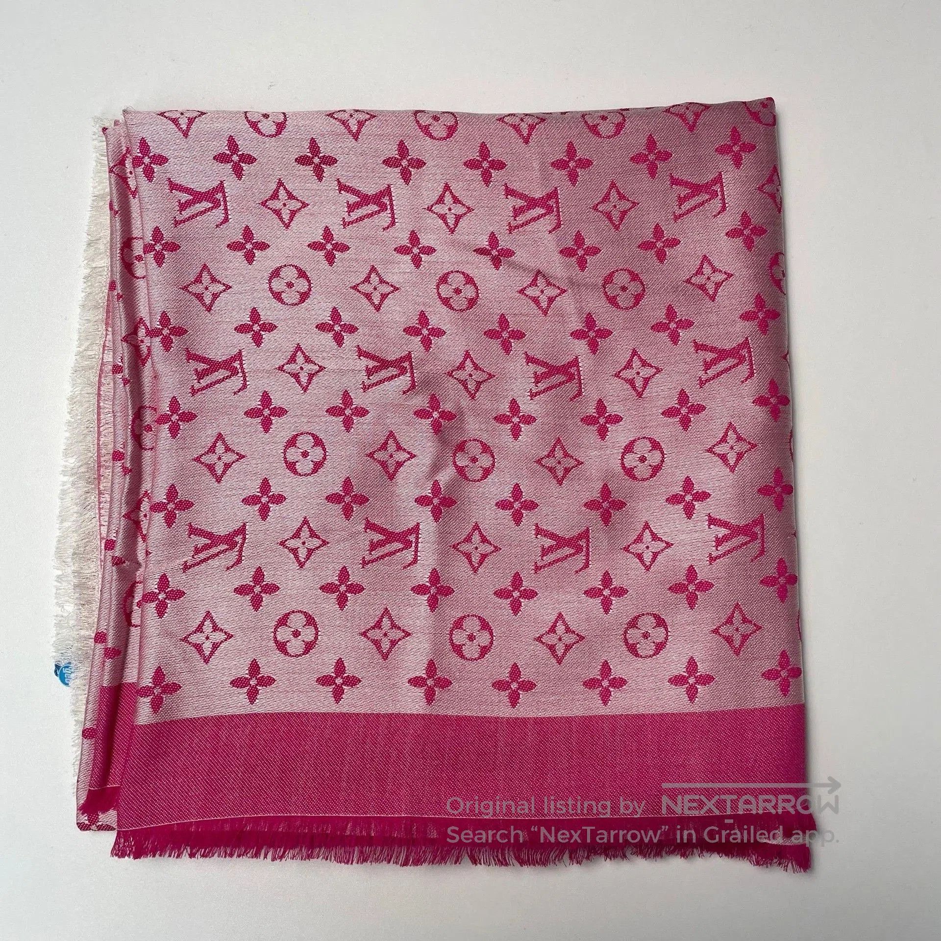 Louis Vuitton LV Pink Monogram Silk Tassel Scarf. Size ONE SIZE - 3 Thumbnail