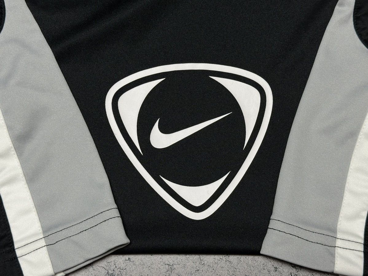 Nike Vintage Nike Total 90 Center Swoosh T-Shirt Size US S / EU 44-46 / 1 - 6 Thumbnail