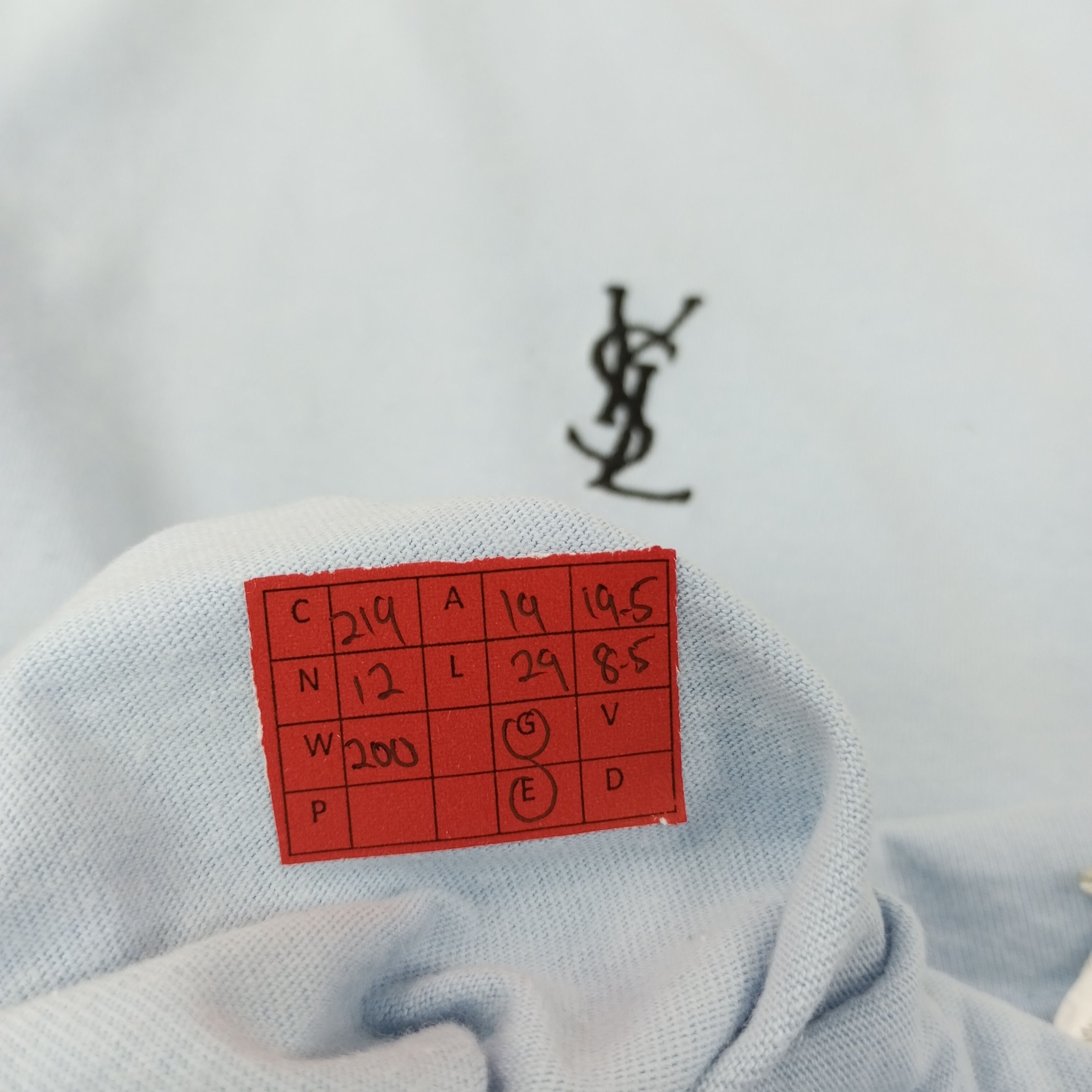 Vintage × Yves Saint Laurent Yves Saint Laurent YSL Small Logo Tshirt c219n12 Size US M / EU 48-50 / 2 - 9 Thumbnail