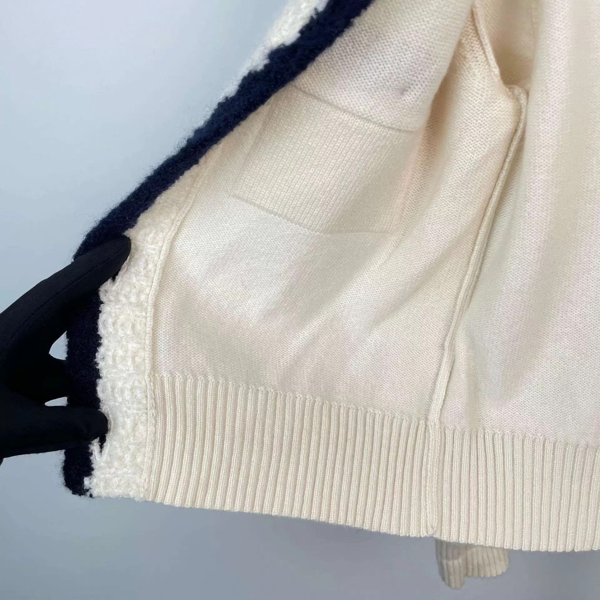 Chanel CHANEL Cashmere Cardi White 34 97 New Size XS / US 0-2 / IT 36-38 - 8 Thumbnail