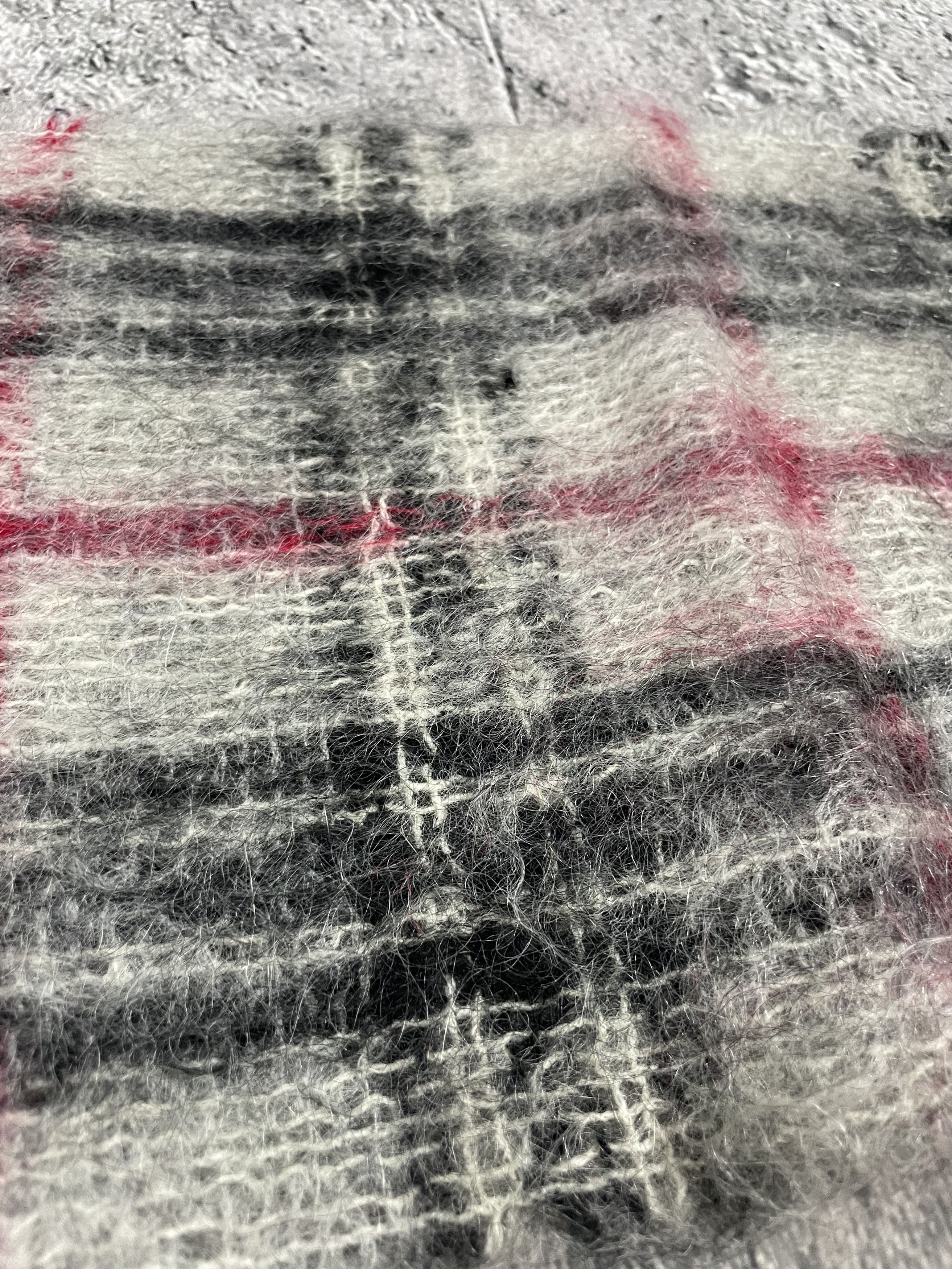 Burberry Burberry checkered mohair and wool fuzzy scarf Size ONE SIZE - 7 Thumbnail